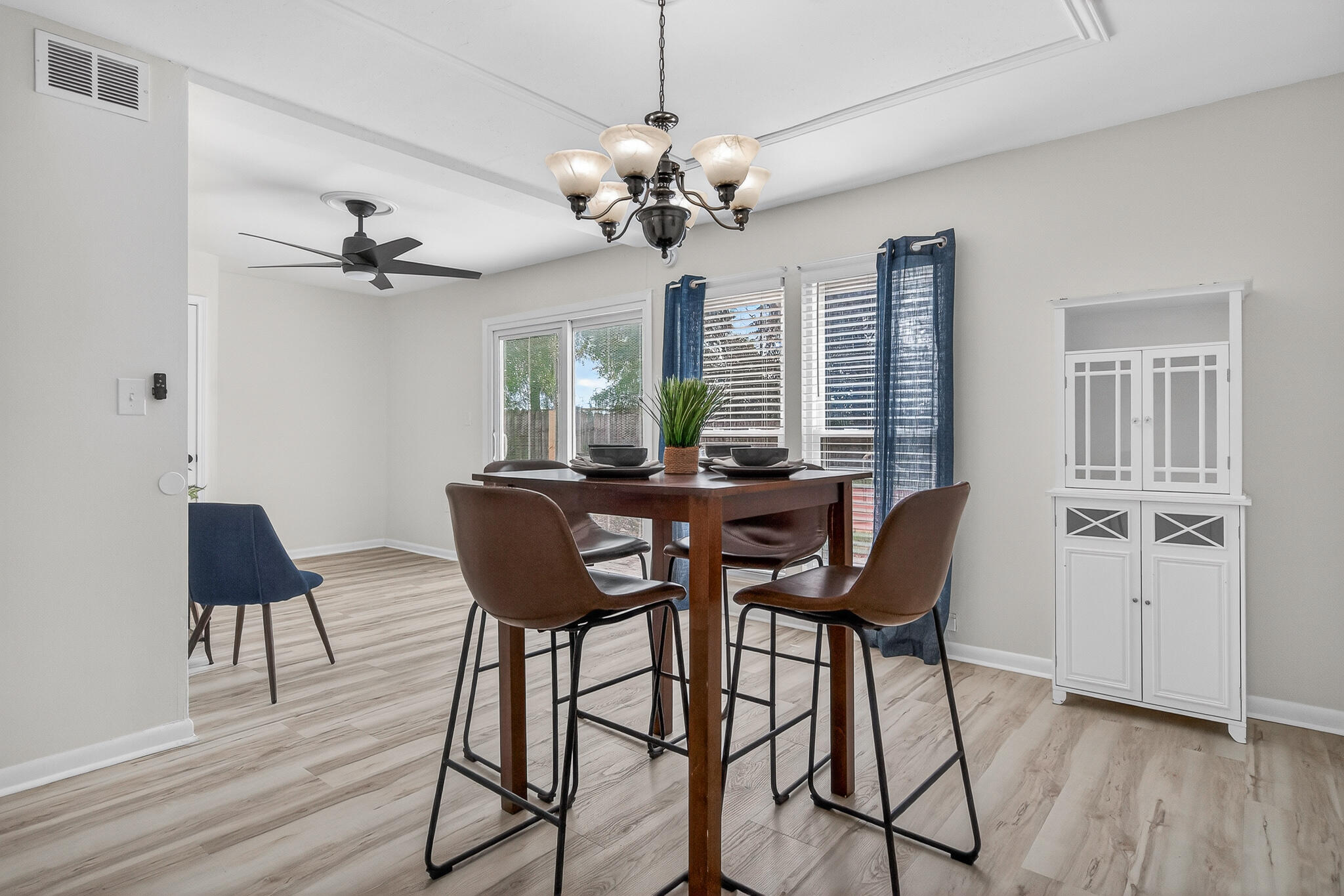 FOREST MANOR 3RD ADDN - Residential