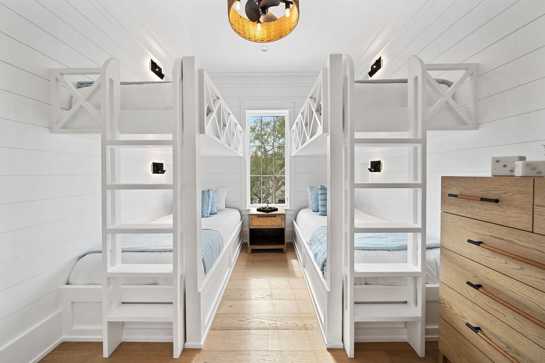 SEAGROVE 2ND ADDN - Residential