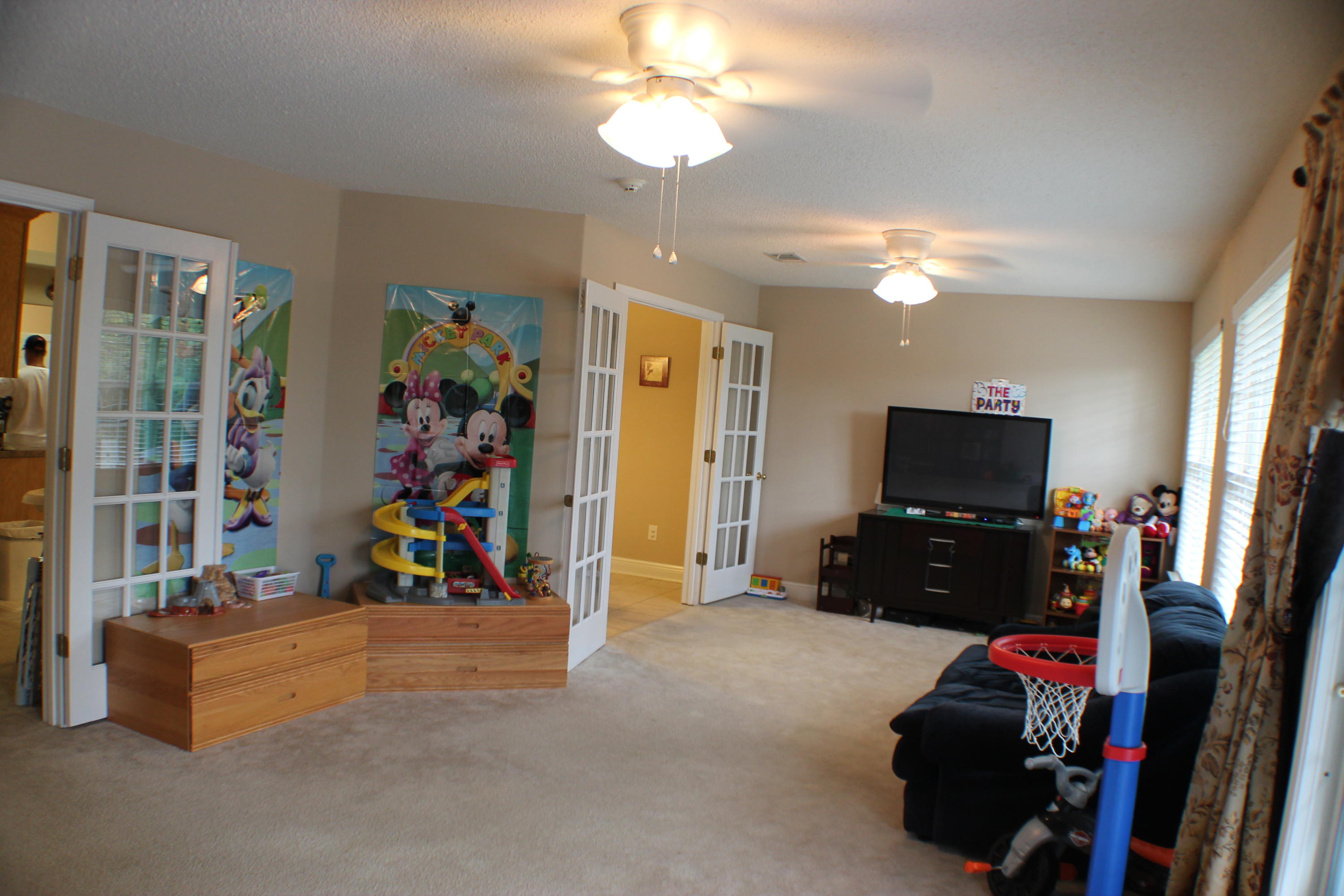 FOX VALLEY - Residential Lease