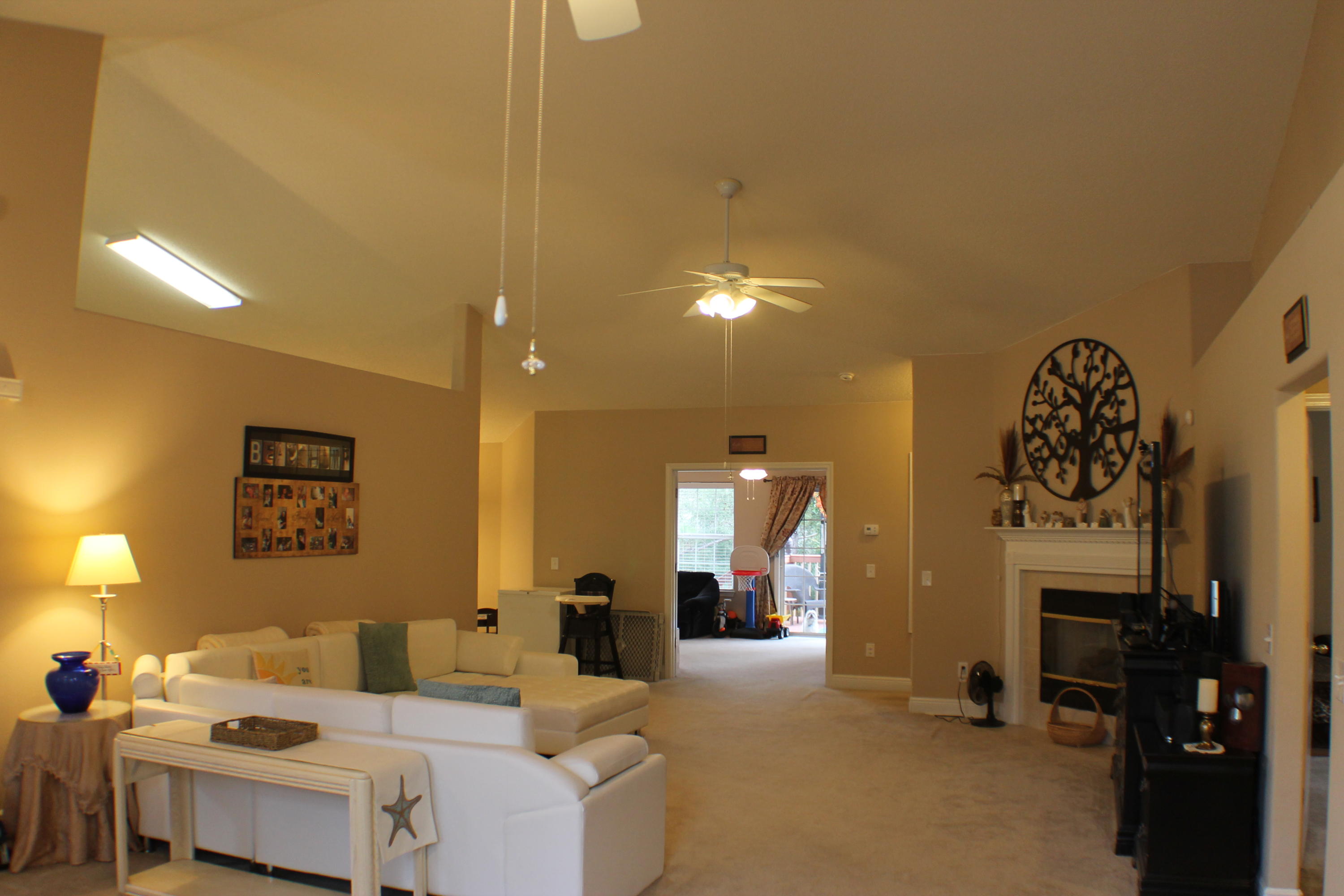 FOX VALLEY - Residential Lease