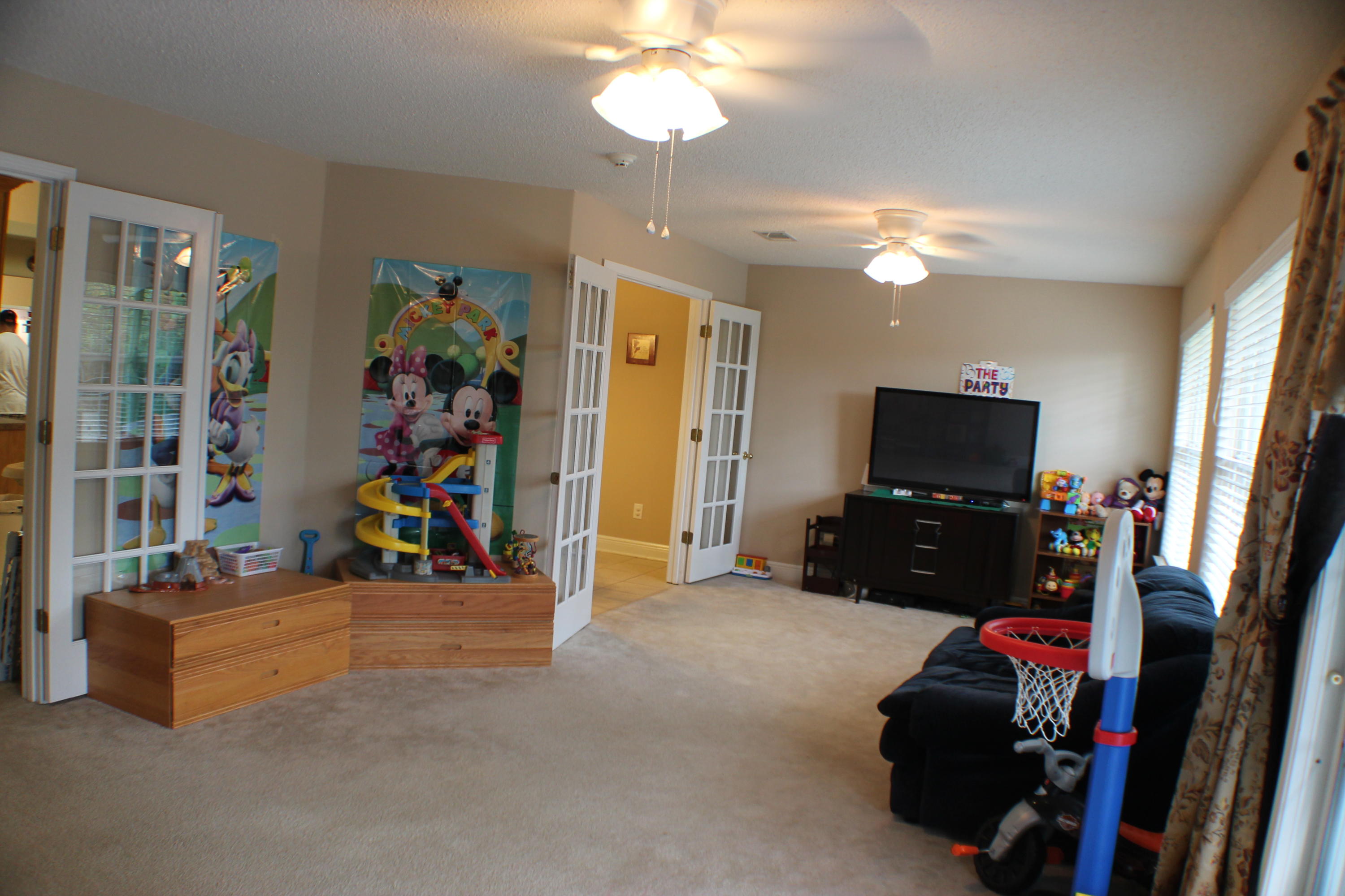 FOX VALLEY - Residential Lease