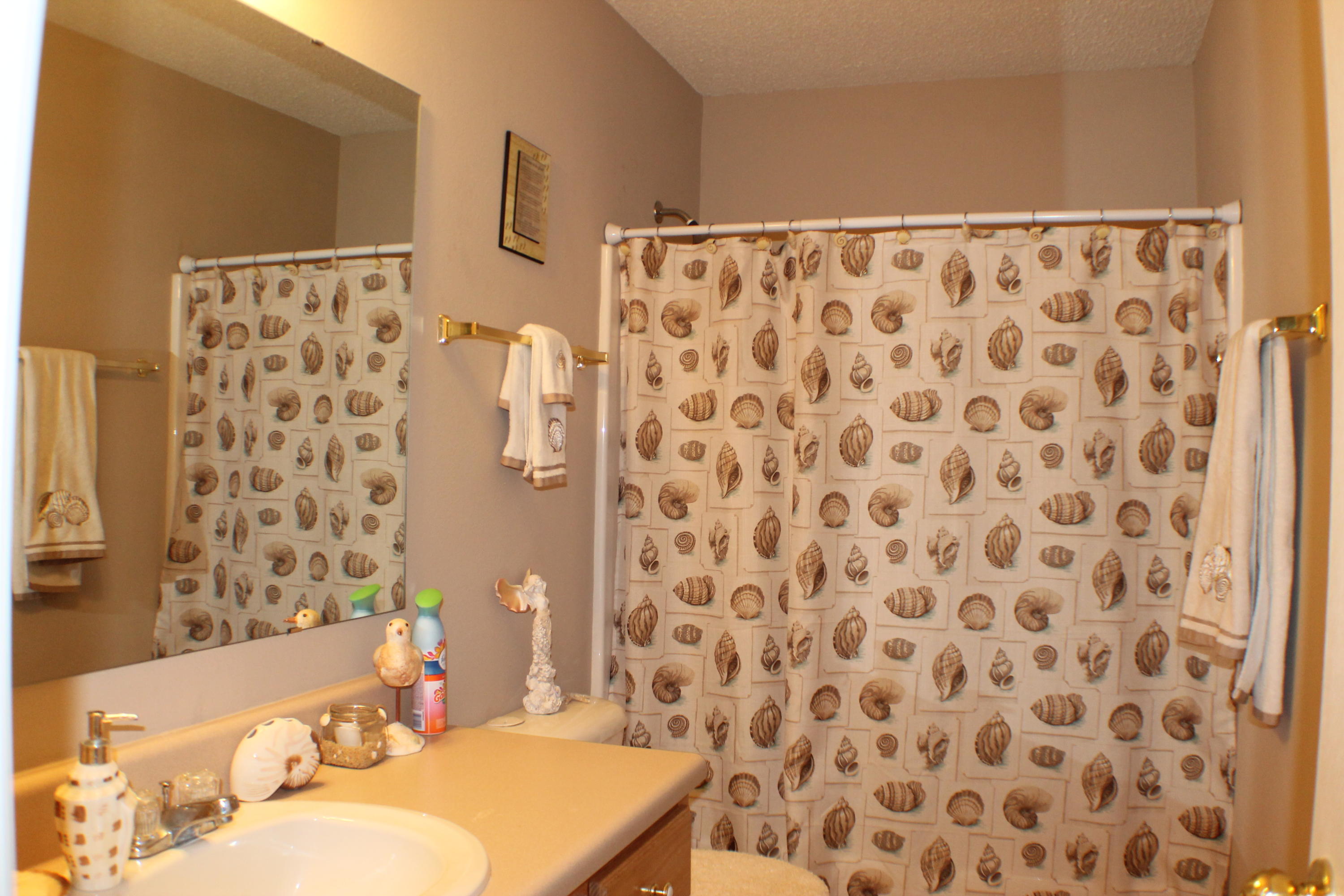 FOX VALLEY - Residential Lease