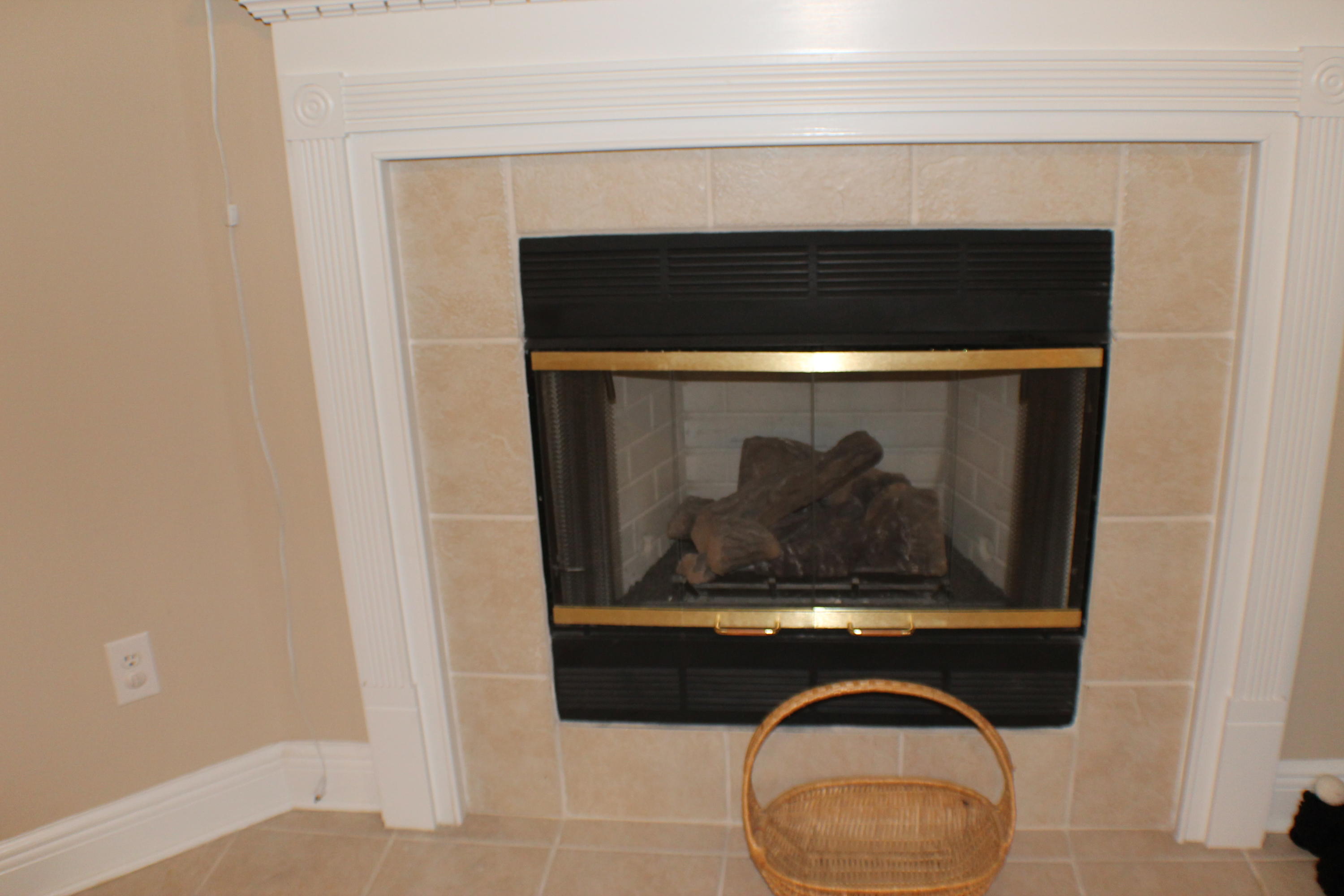 FOX VALLEY - Residential Lease