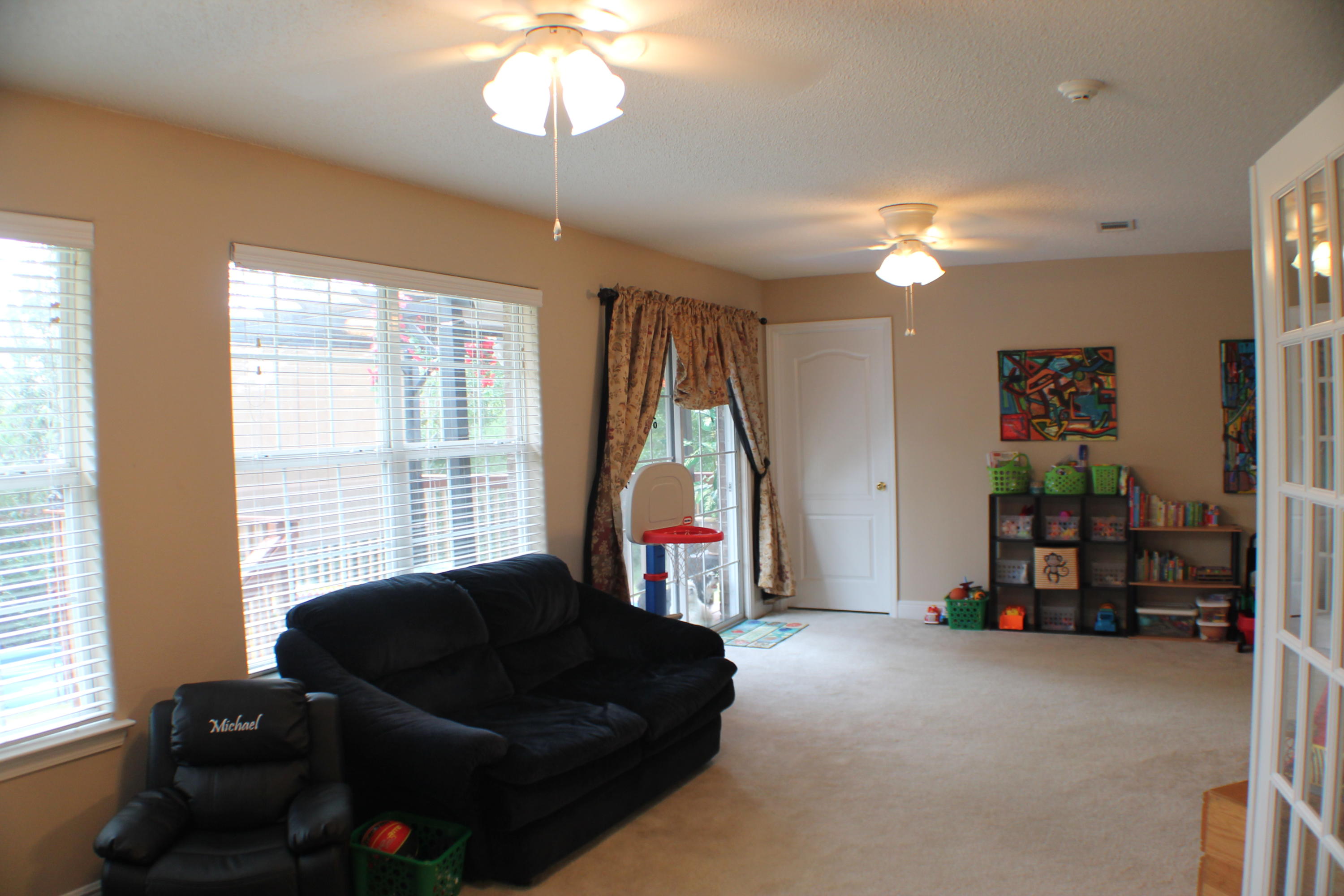 FOX VALLEY - Residential Lease