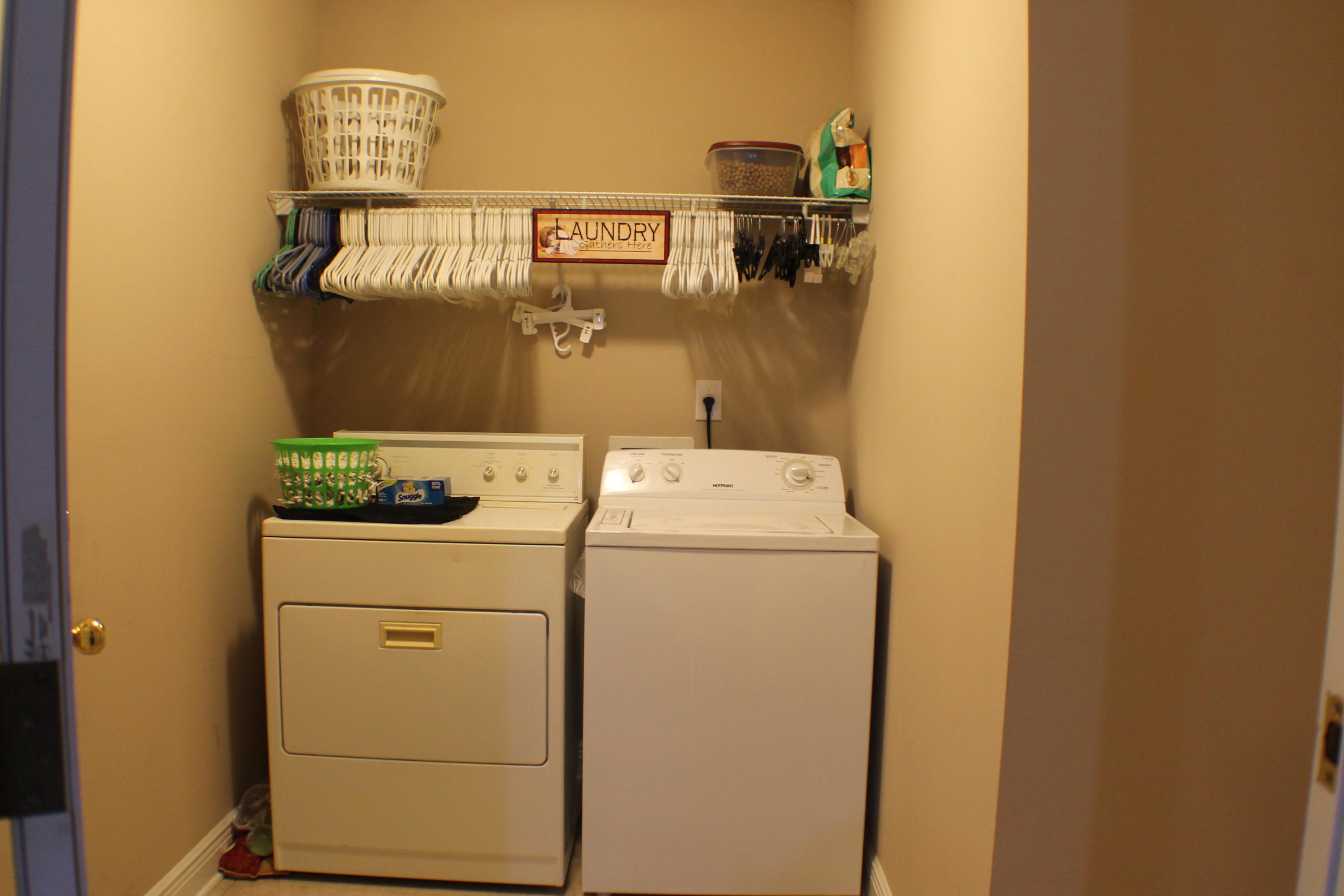 FOX VALLEY - Residential Lease