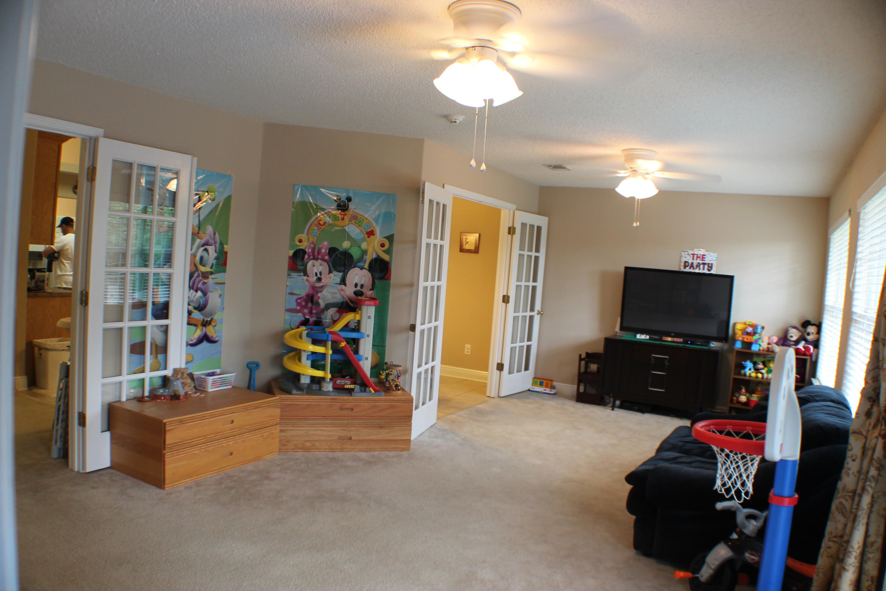 FOX VALLEY - Residential Lease