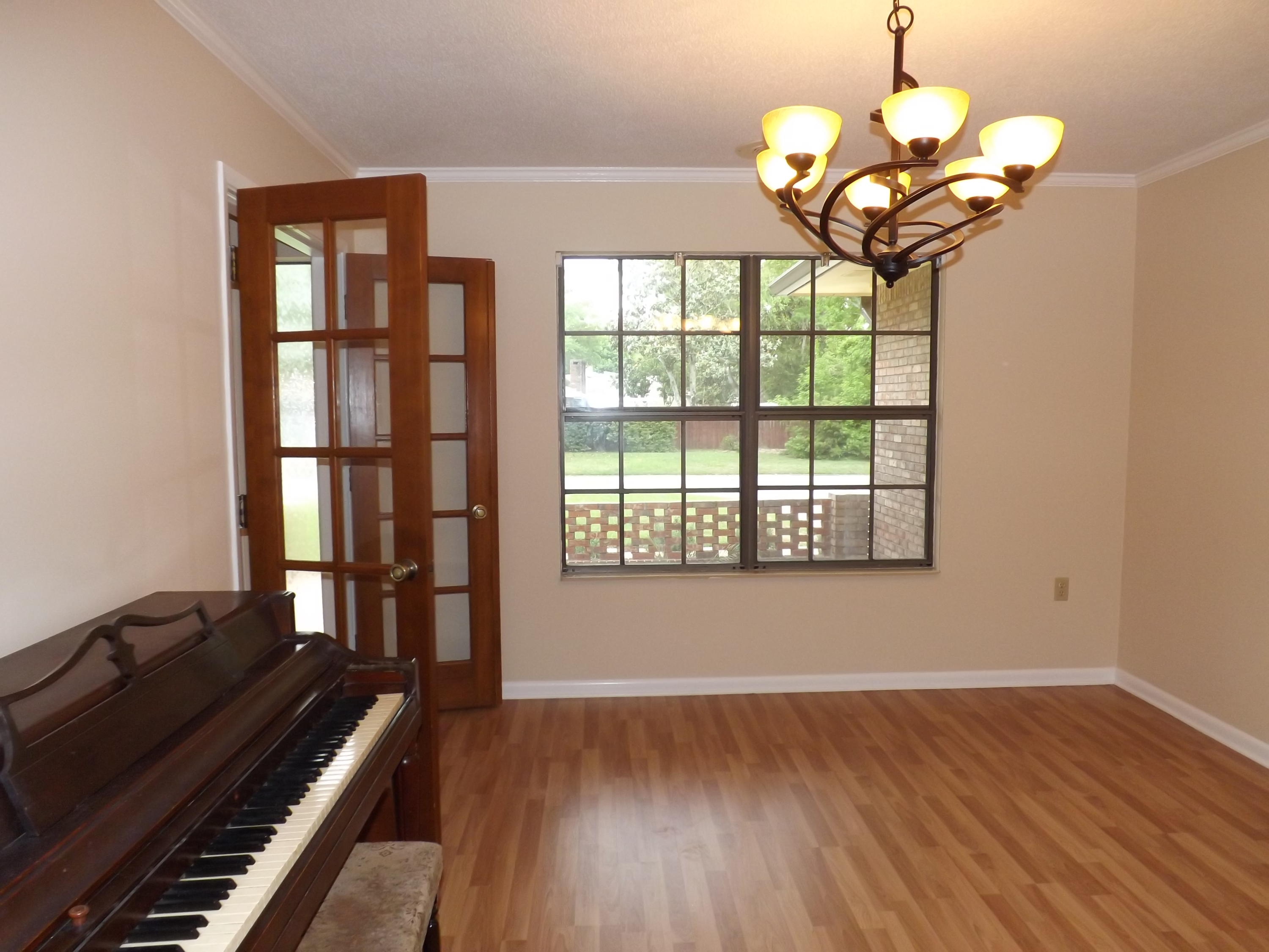 LAKE LORRAINE ESTATES 3 - Residential