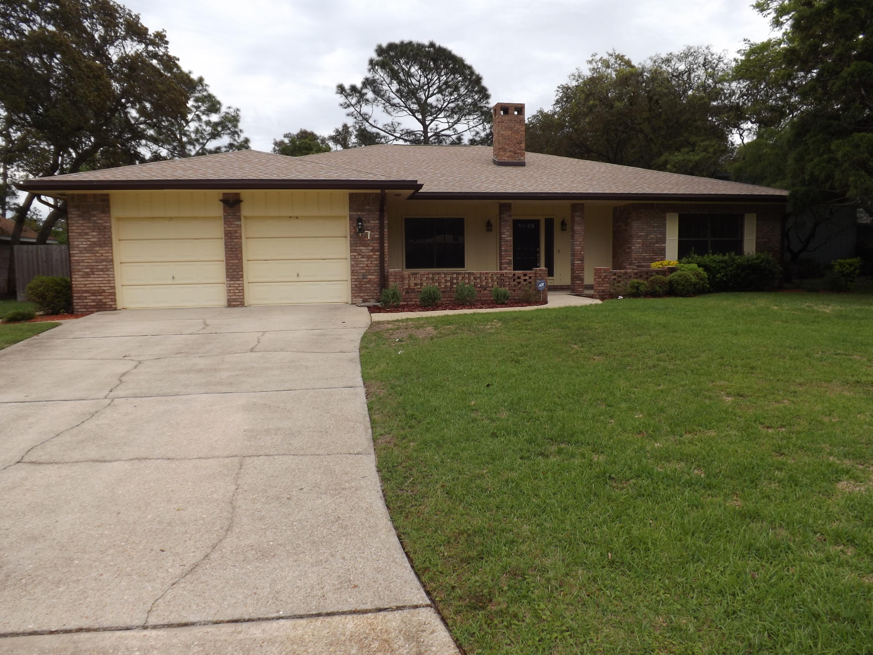 LAKE LORRAINE ESTATES 3 - Residential