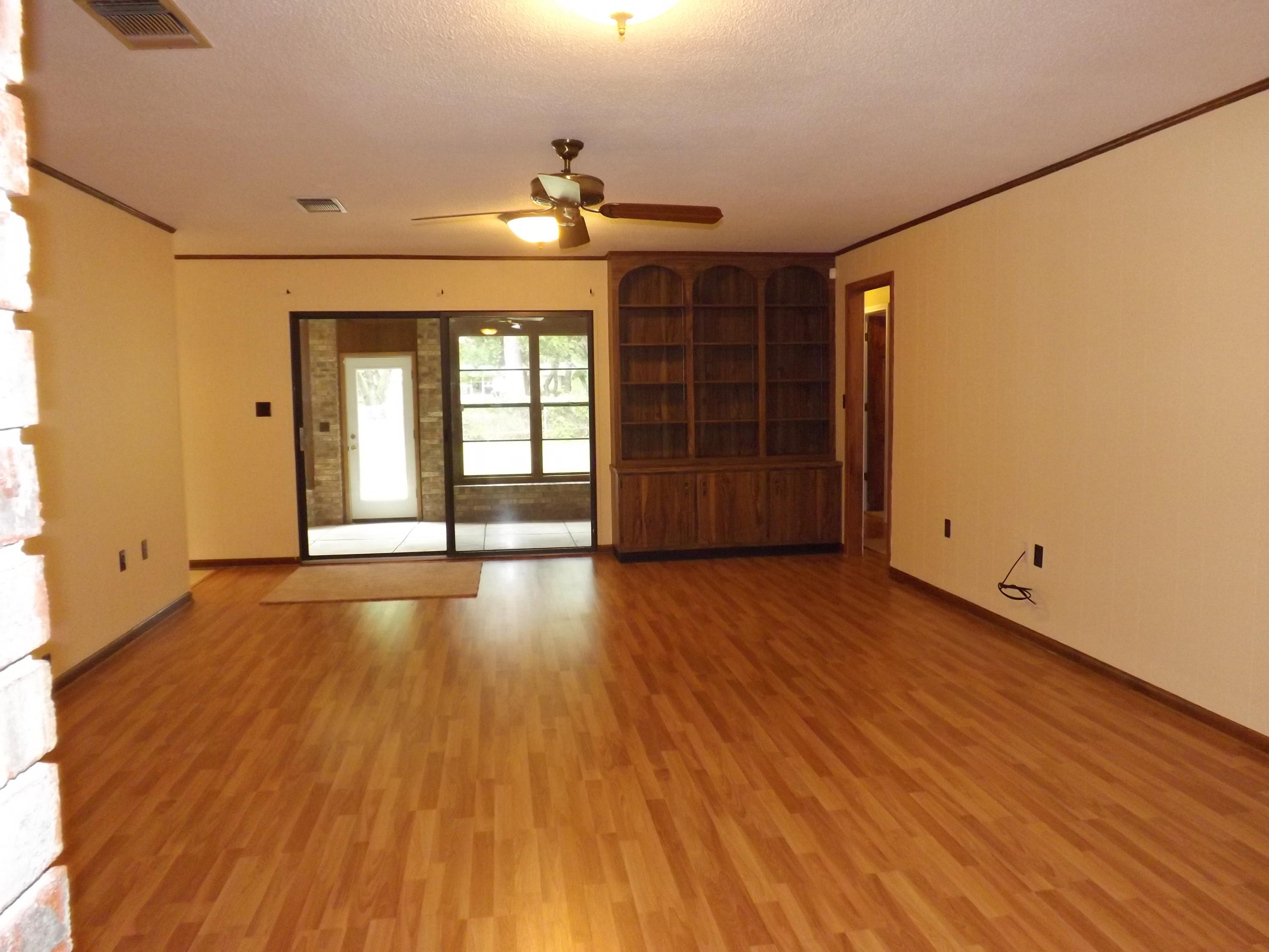 LAKE LORRAINE ESTATES 3 - Residential