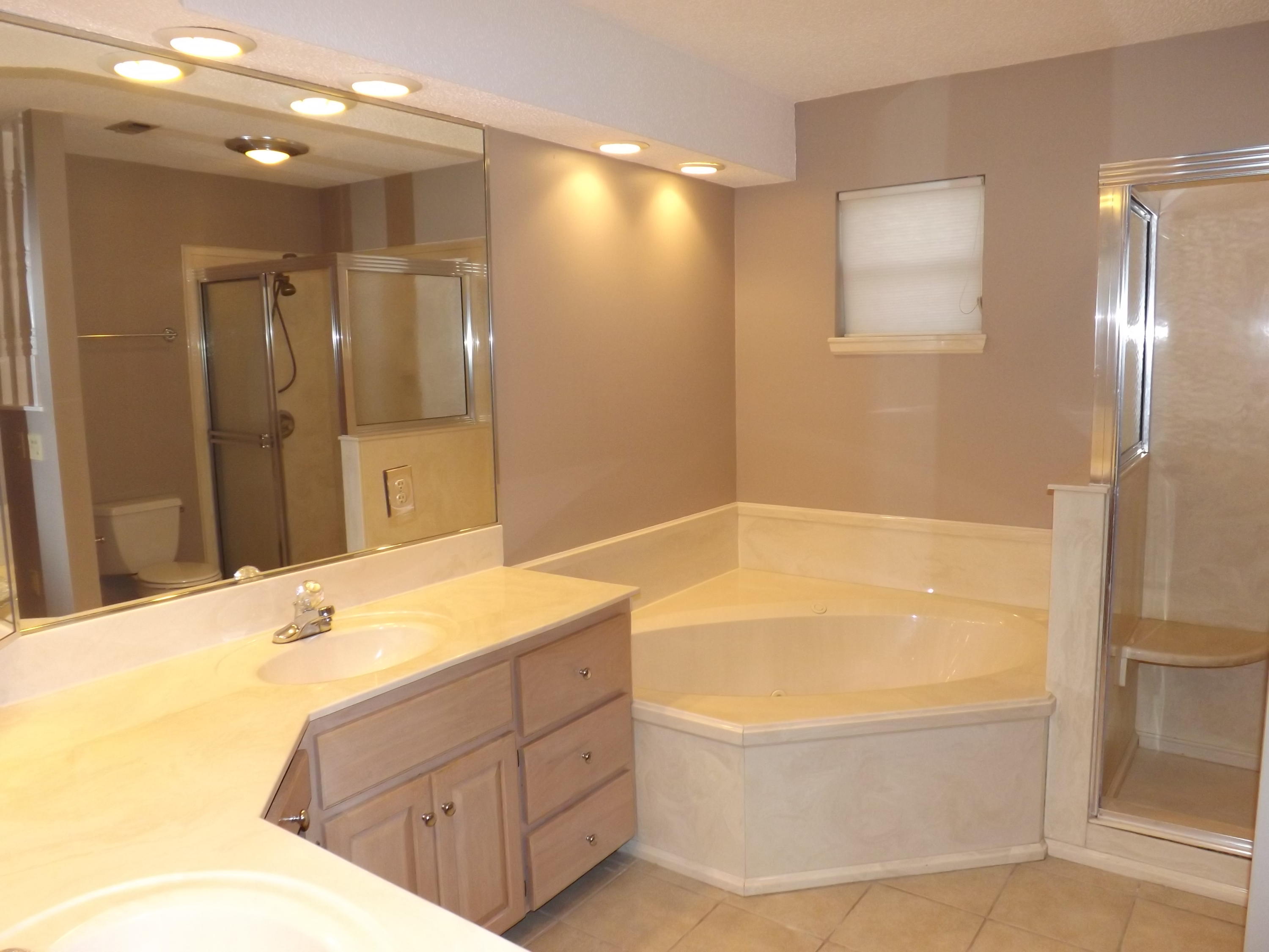 LAKE LORRAINE ESTATES 3 - Residential