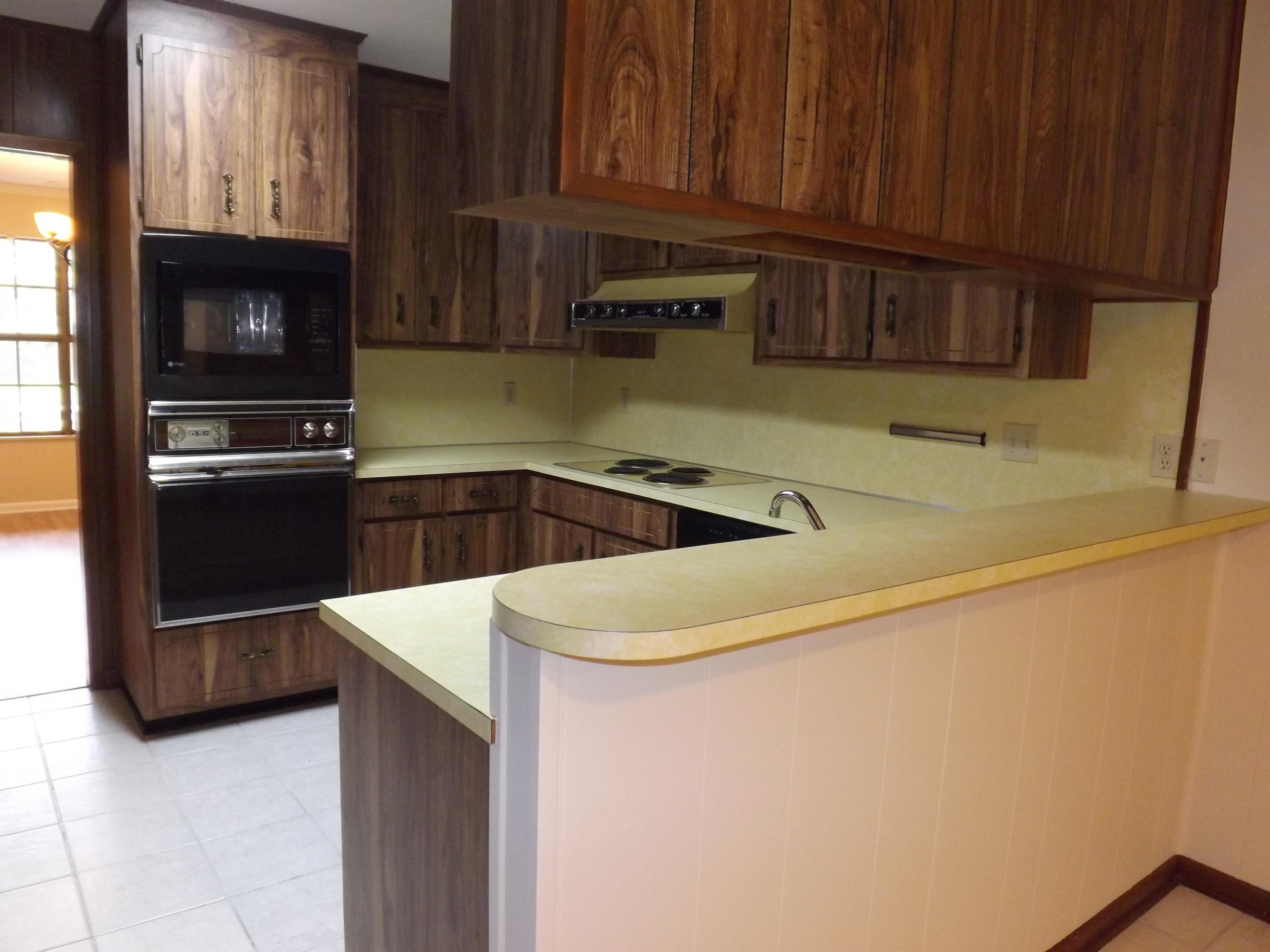 LAKE LORRAINE ESTATES 3 - Residential