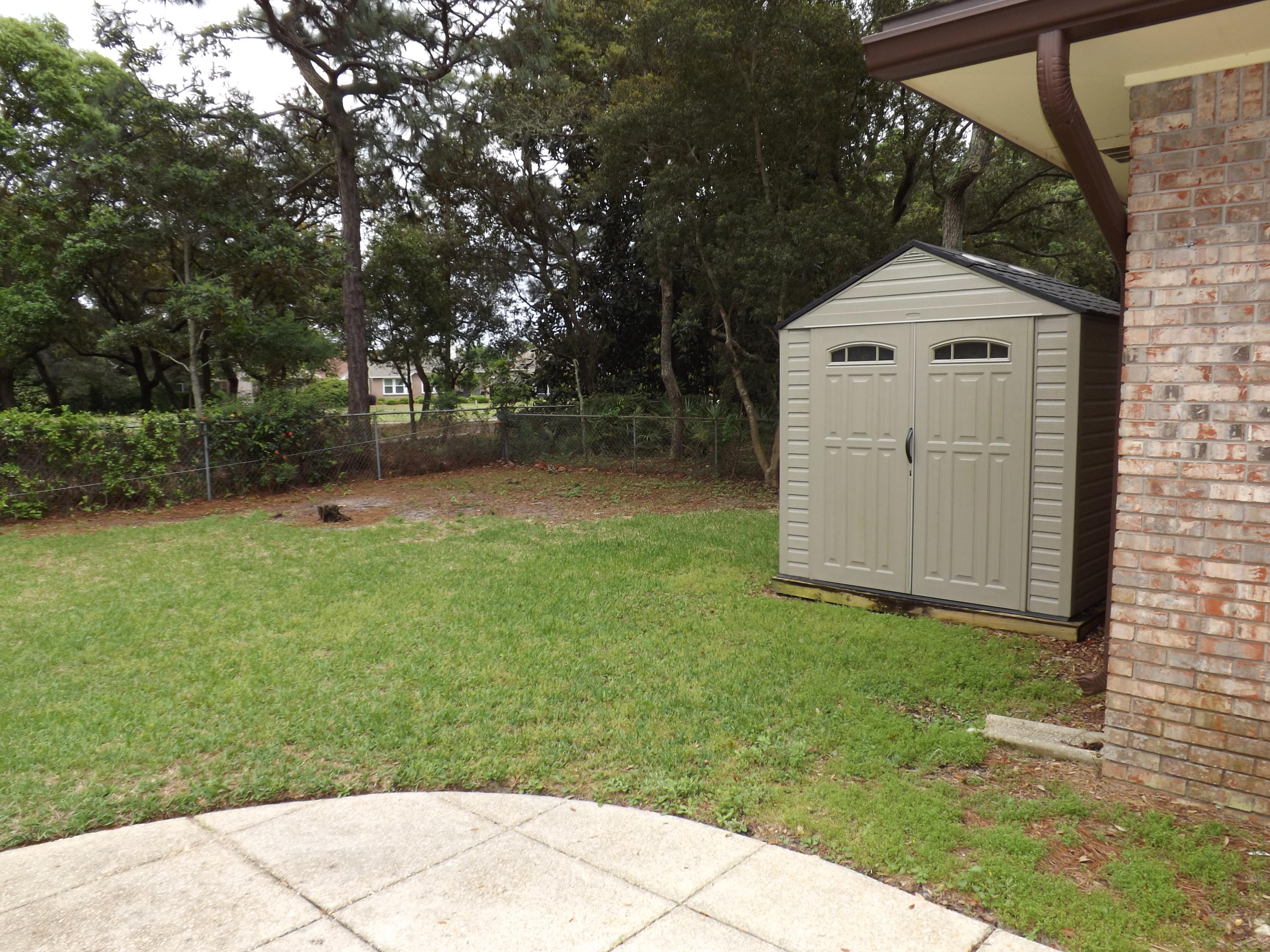 LAKE LORRAINE ESTATES 3 - Residential