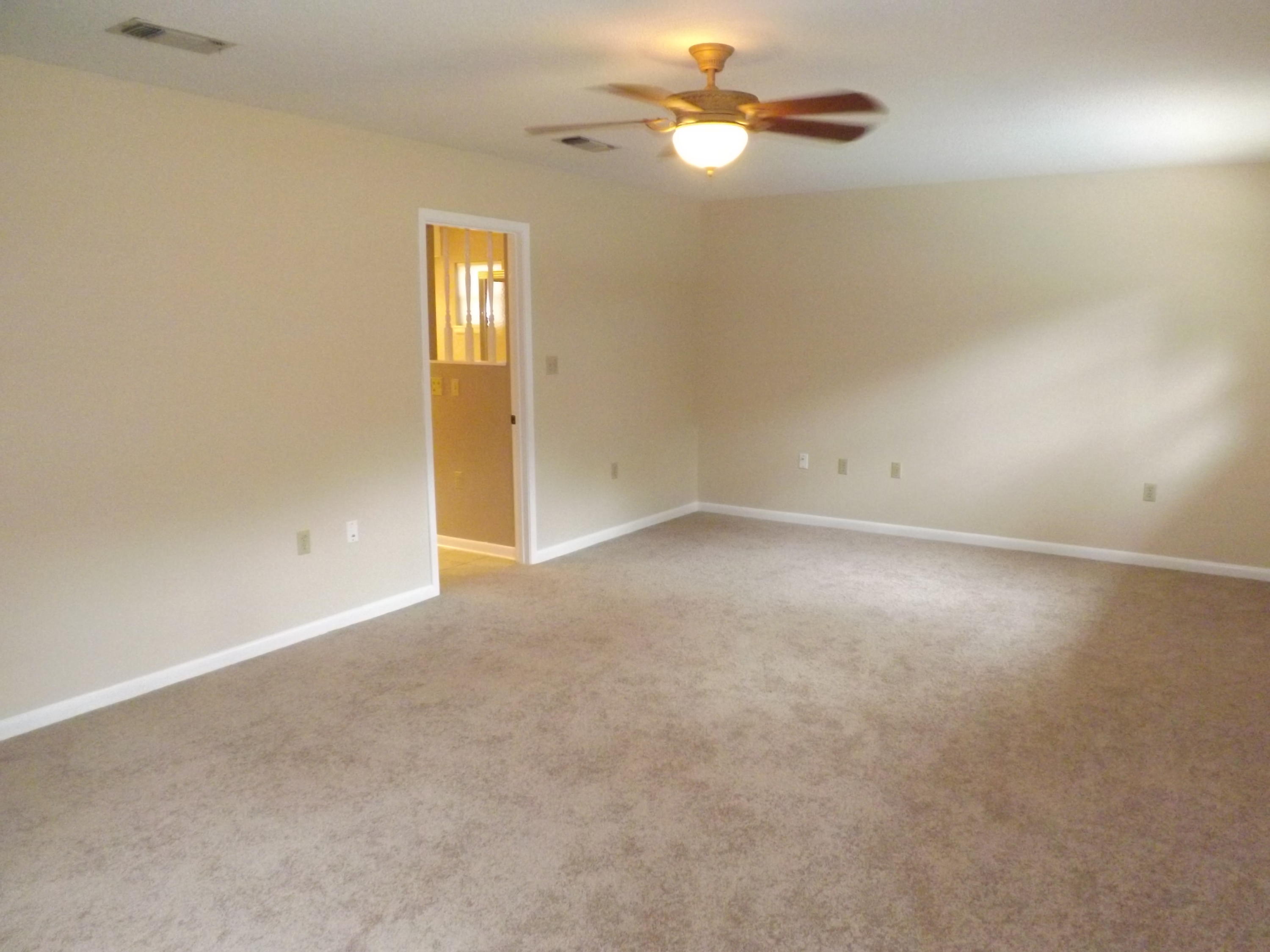 LAKE LORRAINE ESTATES 3 - Residential