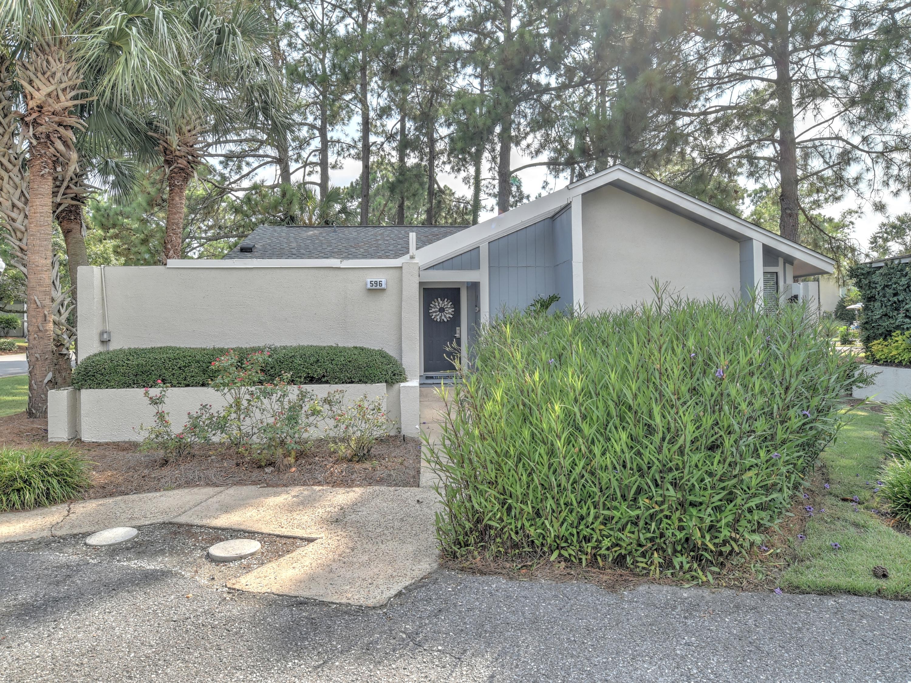 LINKSIDE VILLAGE UNIT 2 - Residential