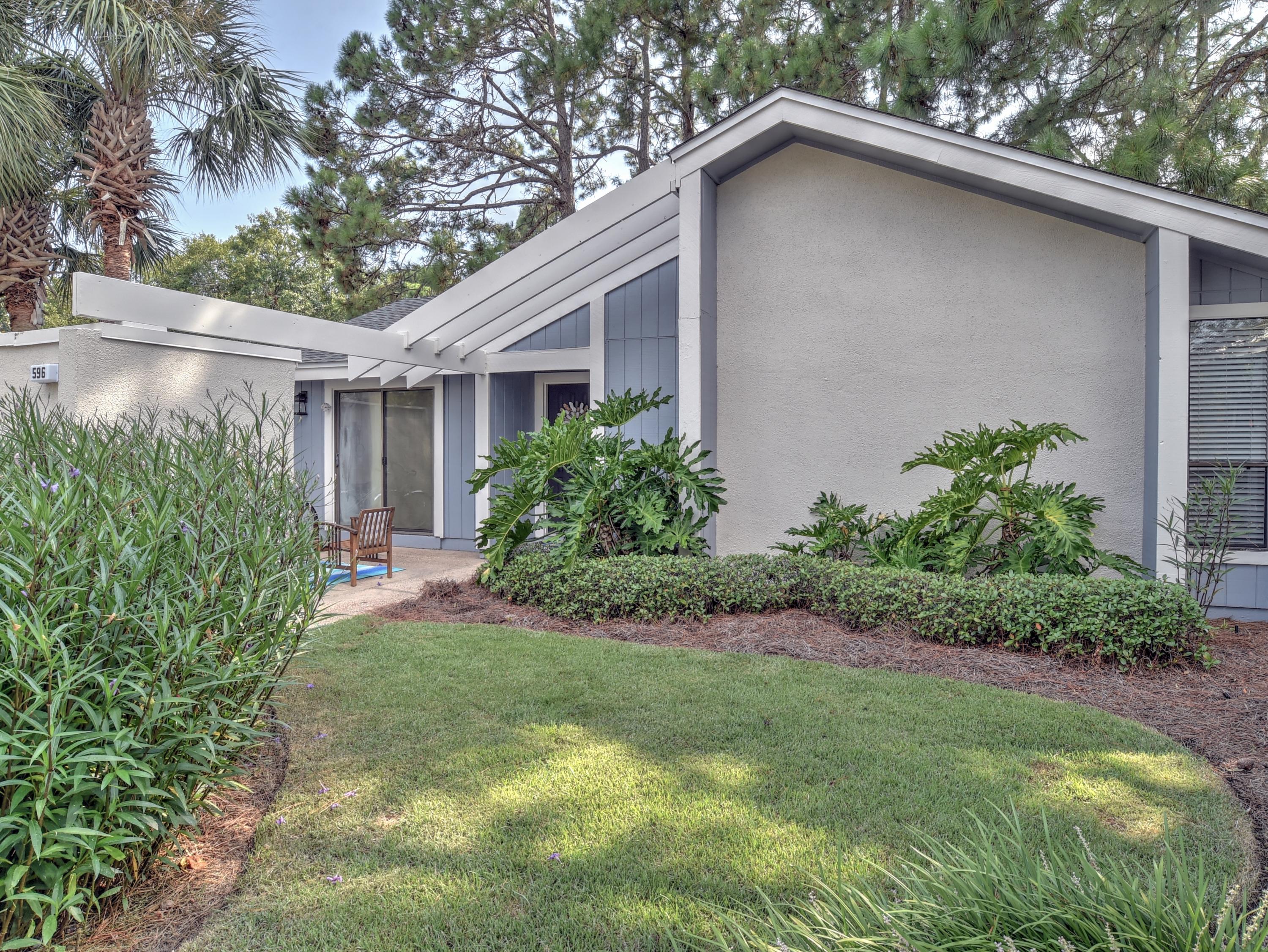 LINKSIDE VILLAGE UNIT 2 - Residential