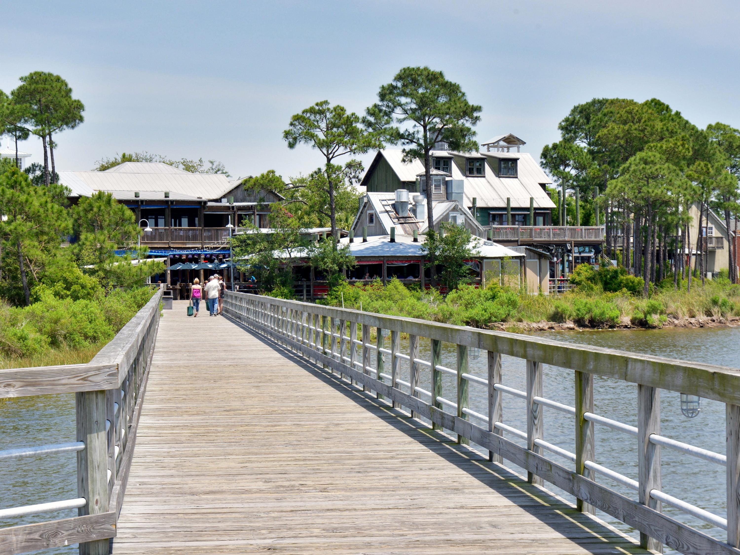 LINKSIDE VILLAGE UNIT 2 - Residential