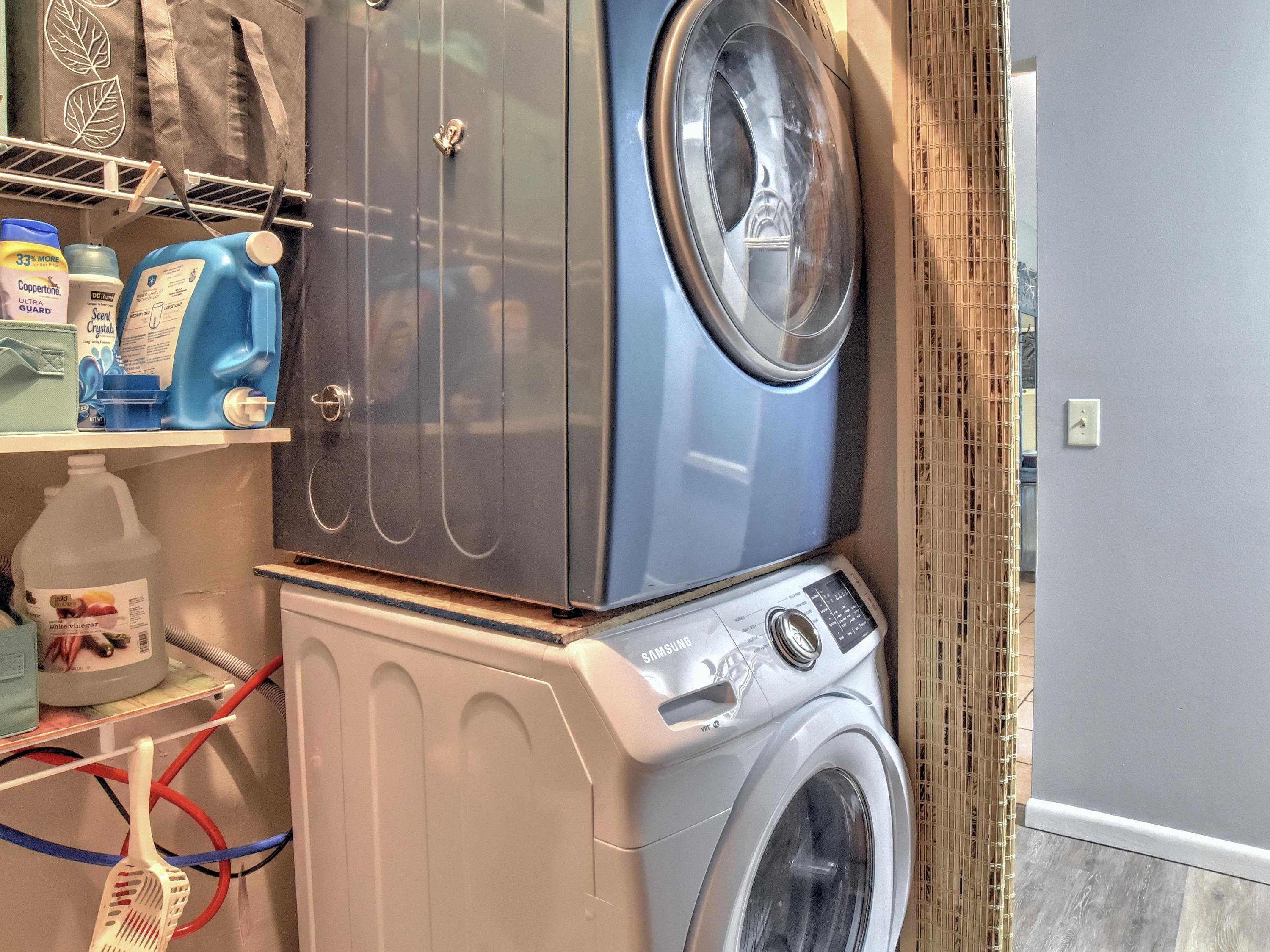 LINKSIDE VILLAGE UNIT 2 - Residential