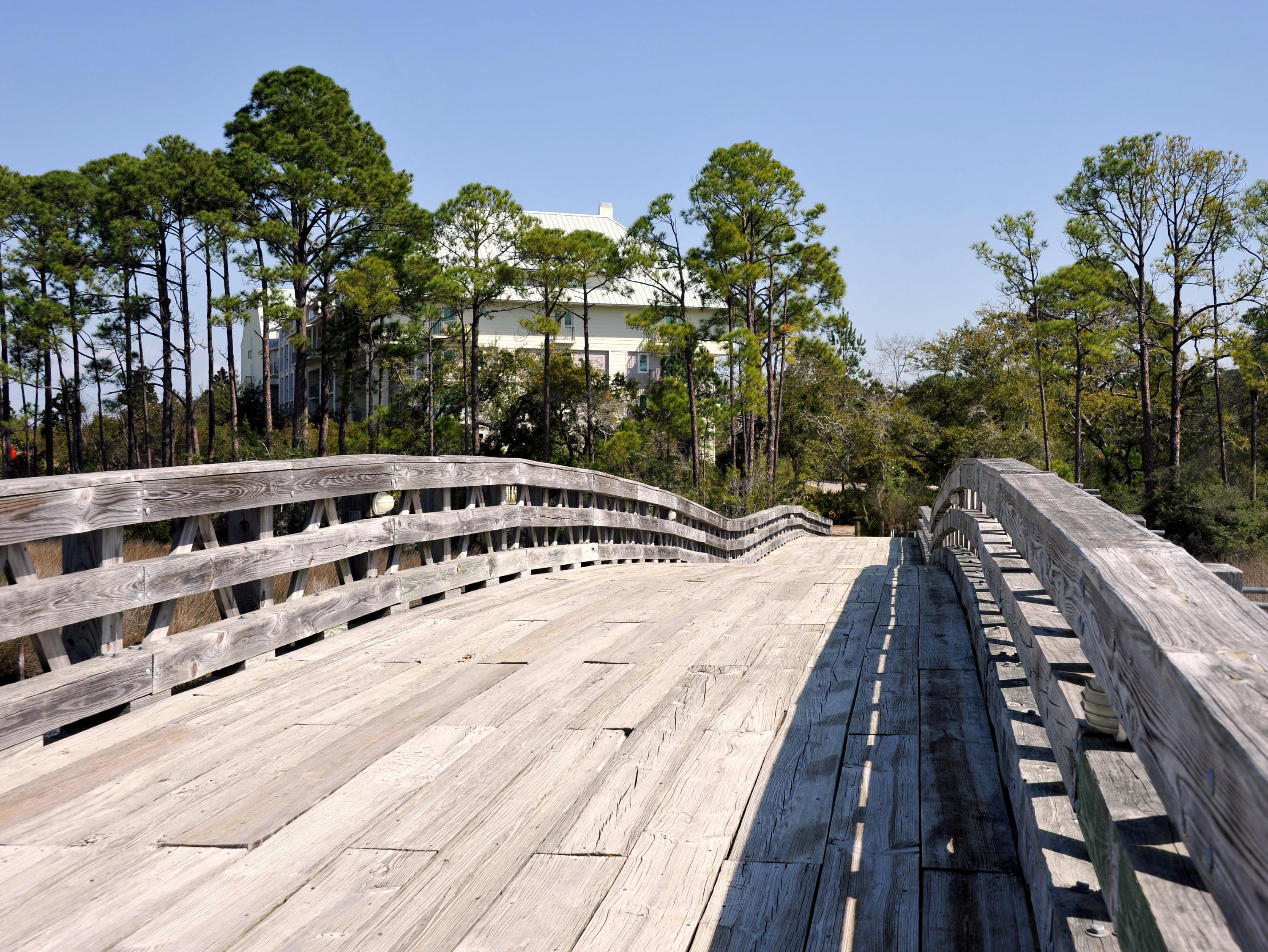 LINKSIDE VILLAGE UNIT 2 - Residential