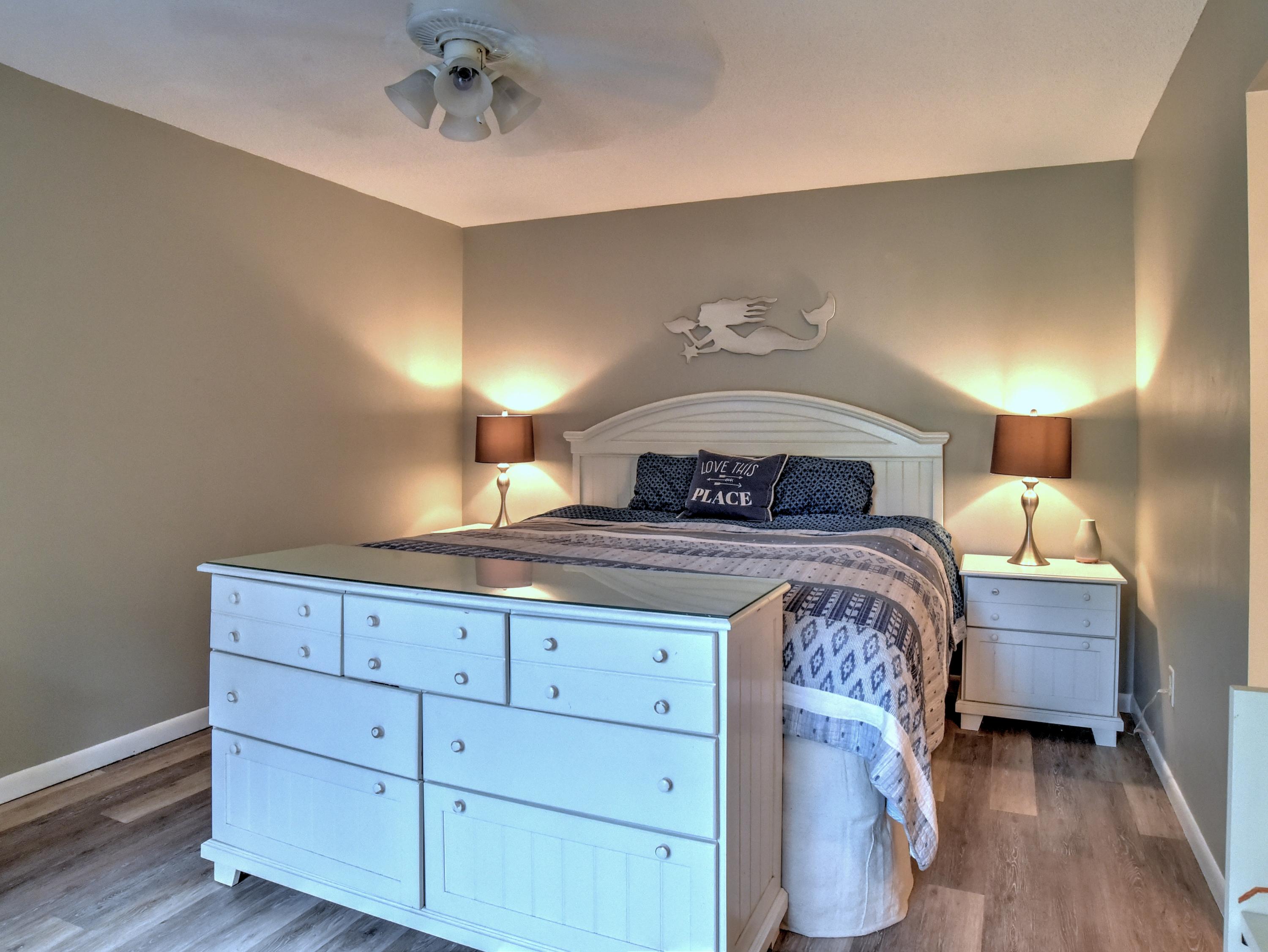 LINKSIDE VILLAGE UNIT 2 - Residential