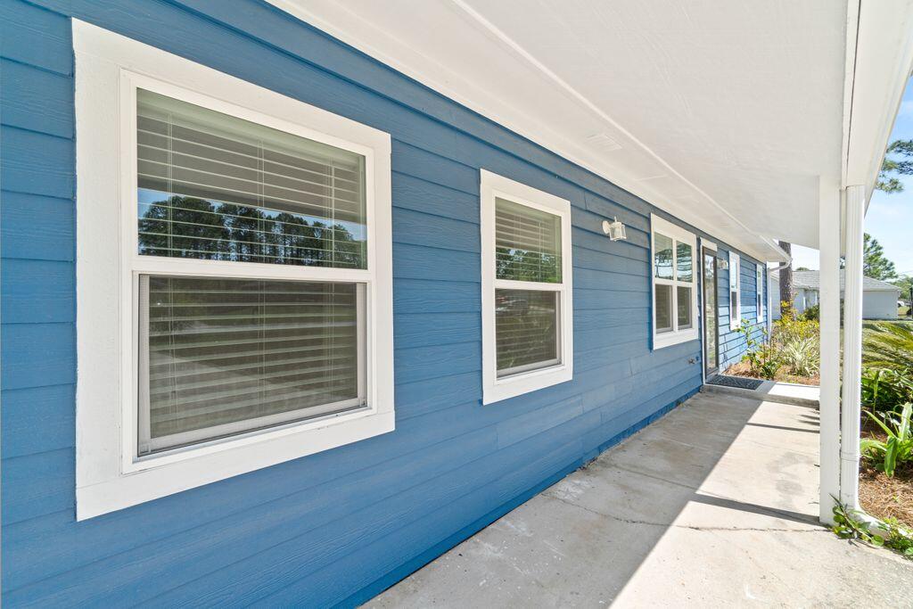 HOLLEY BY THE SEA - Residential