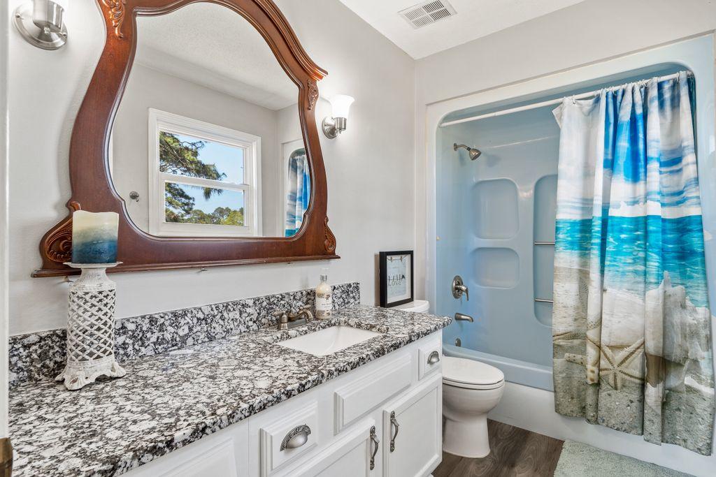 HOLLEY BY THE SEA - Residential