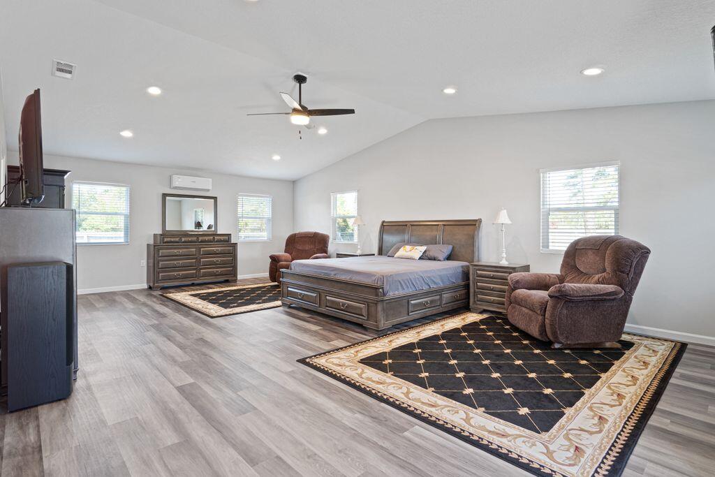 HOLLEY BY THE SEA - Residential