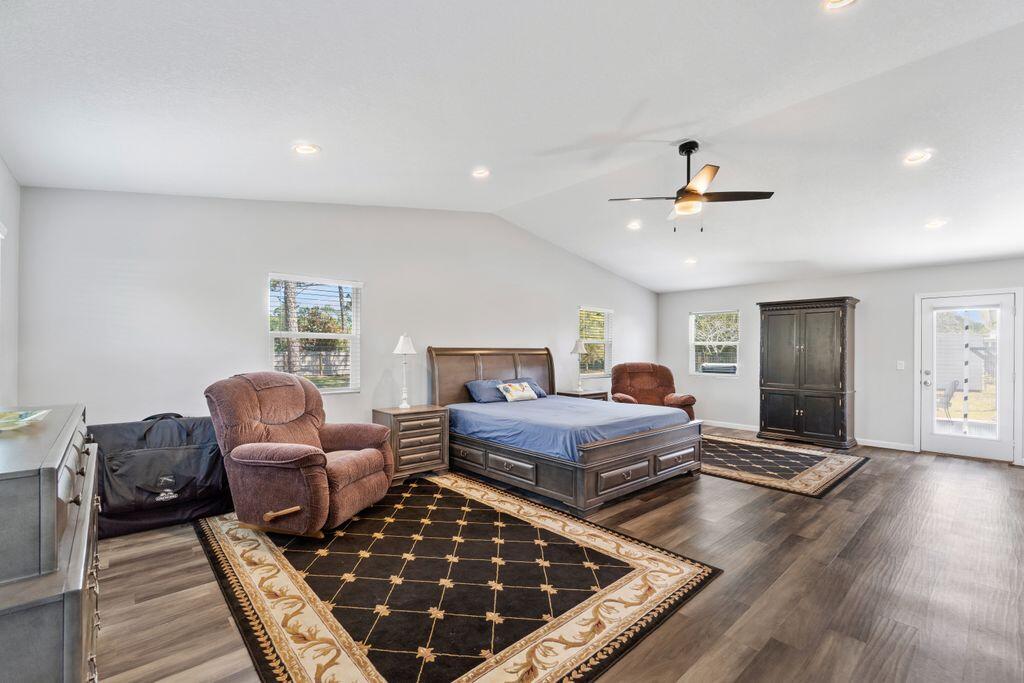 HOLLEY BY THE SEA - Residential