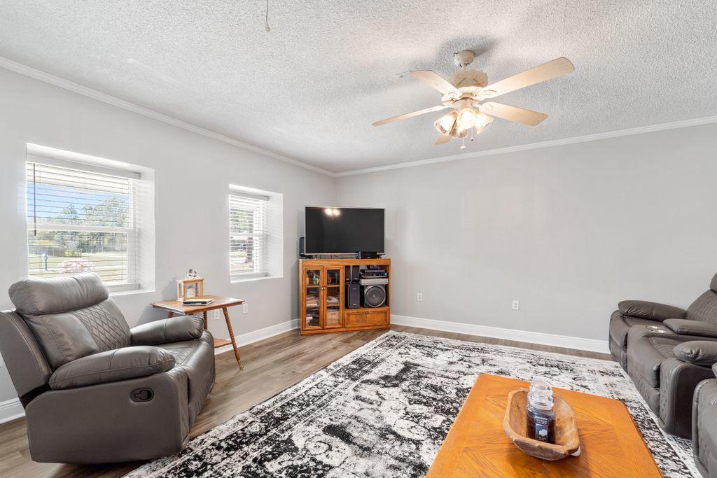 HOLLEY BY THE SEA - Residential