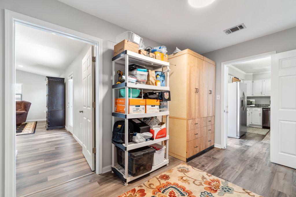 HOLLEY BY THE SEA - Residential