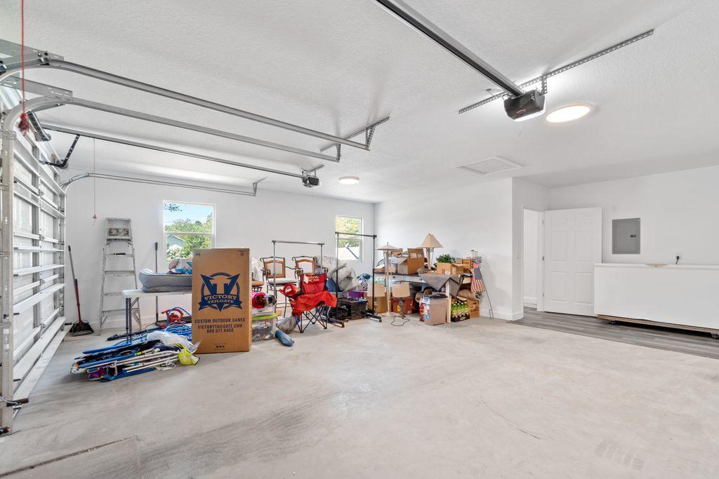 HOLLEY BY THE SEA - Residential