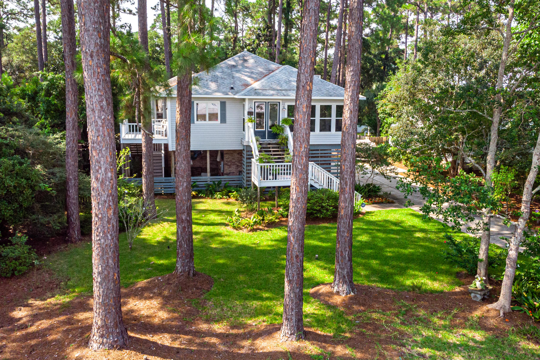 SANTA ROSA BEACH ESTATES - Residential