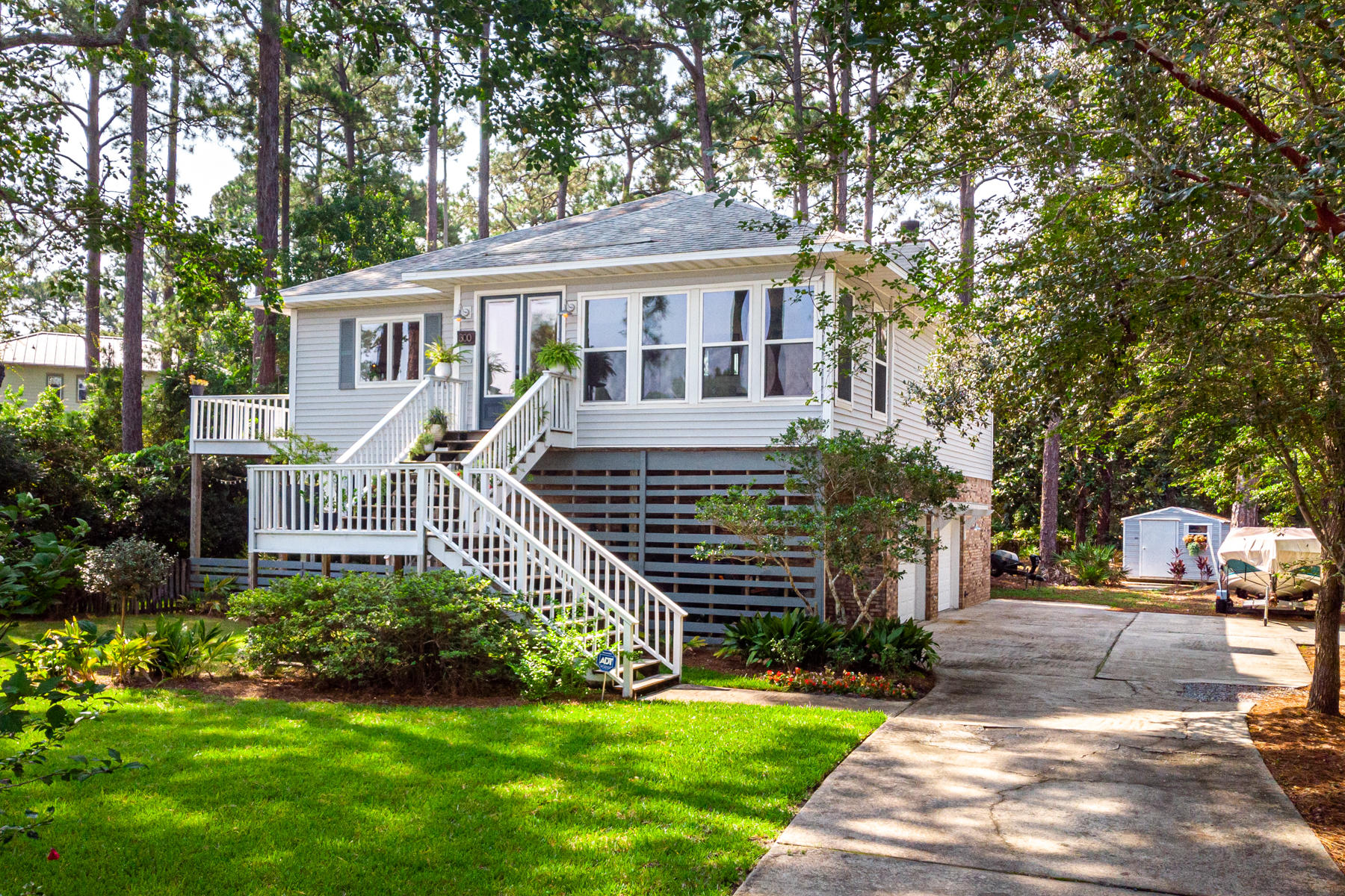 SANTA ROSA BEACH ESTATES - Residential