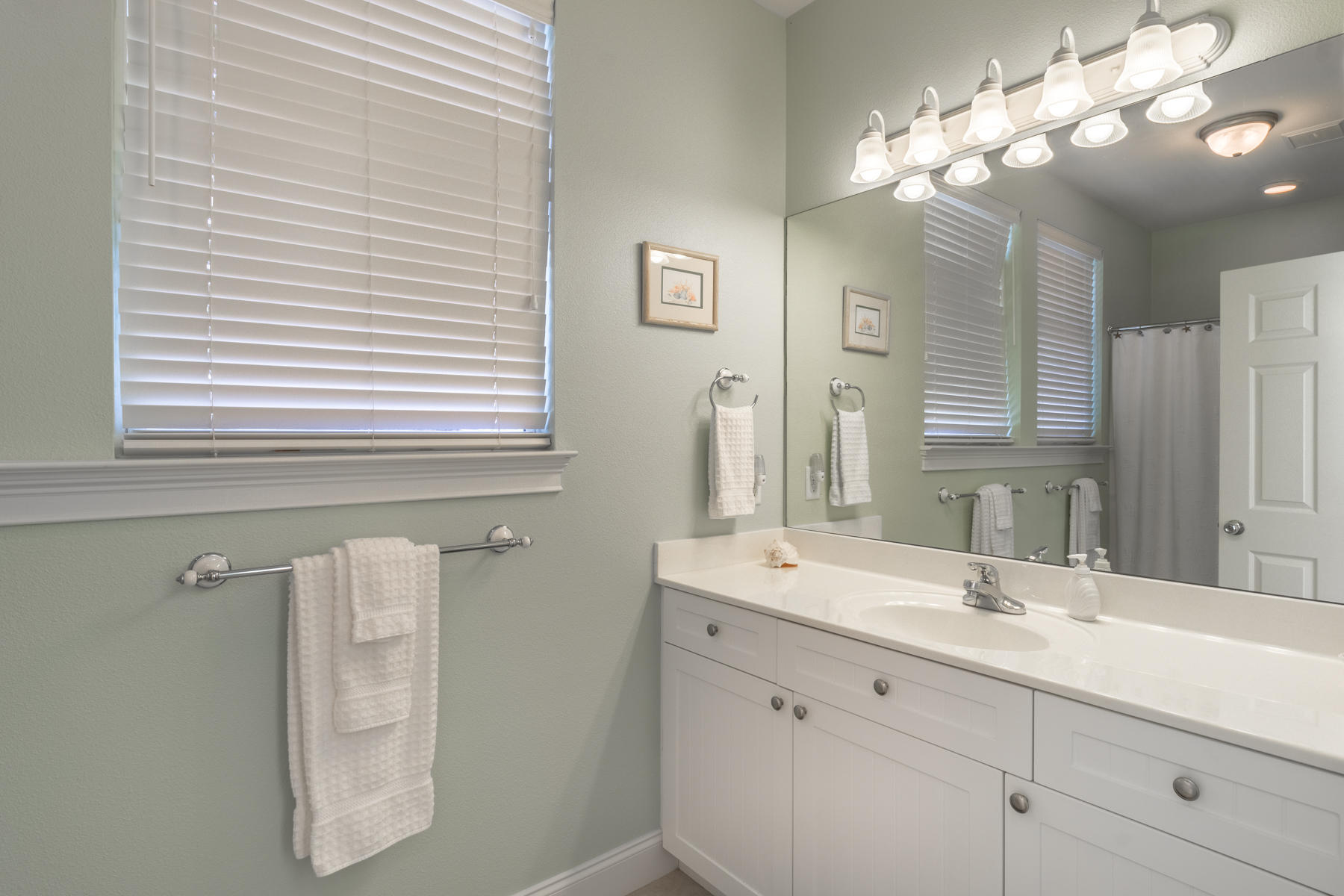 FAIRWAY VILLAS - Residential