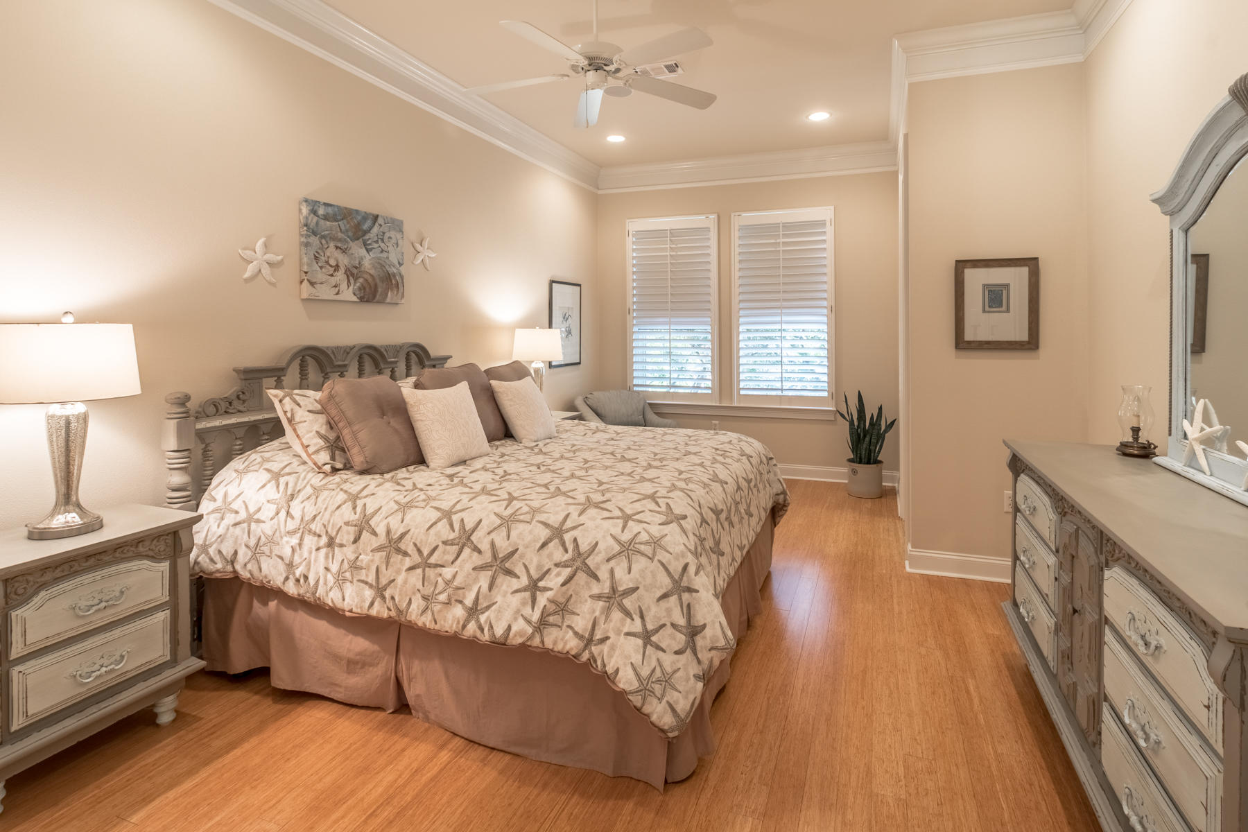 FAIRWAY VILLAS - Residential