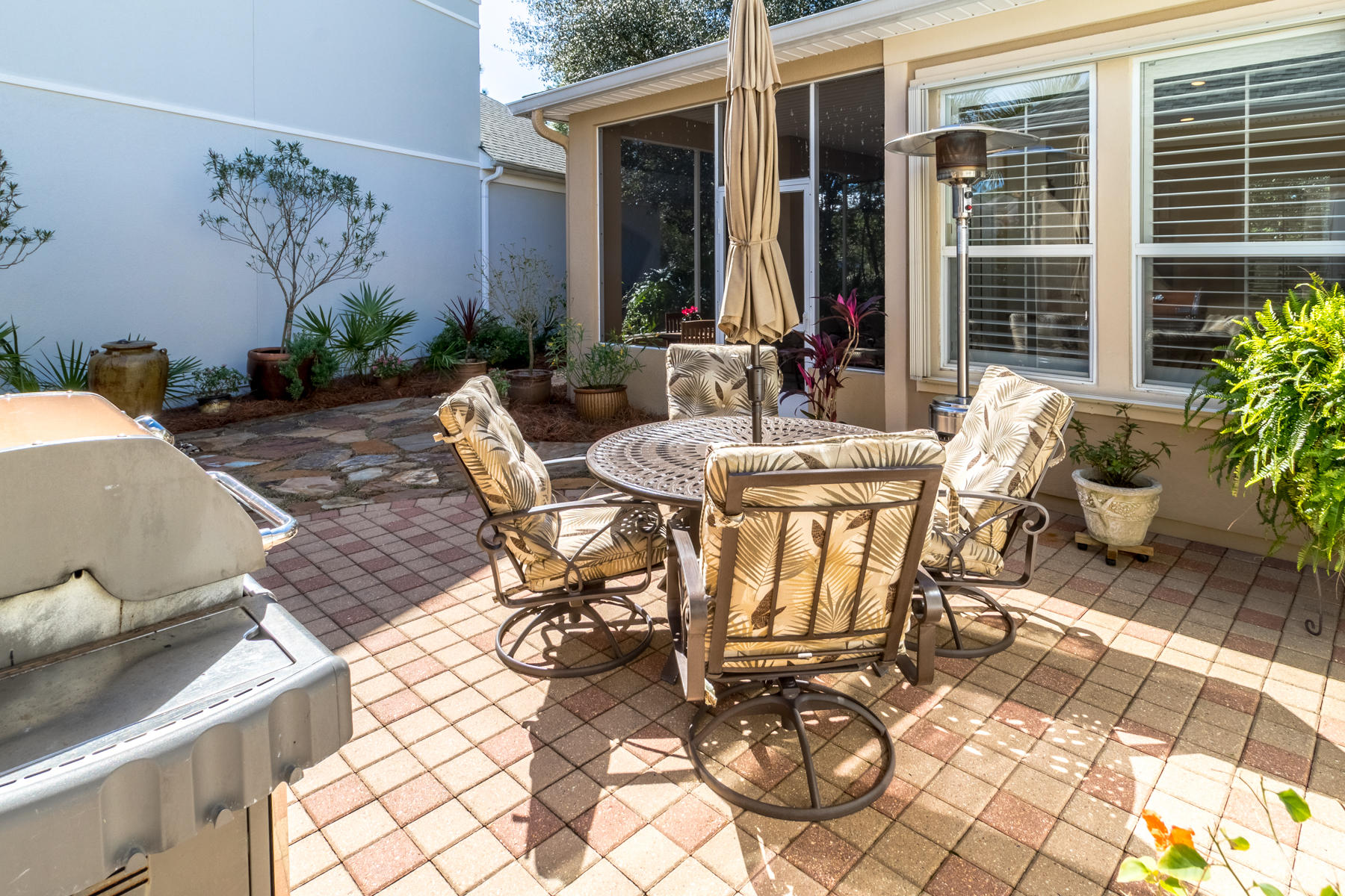 FAIRWAY VILLAS - Residential