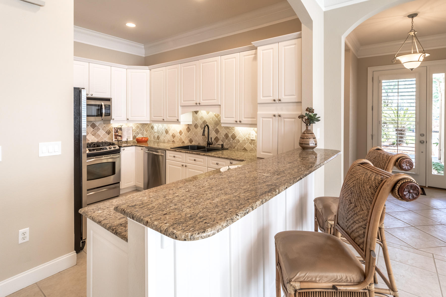 FAIRWAY VILLAS - Residential