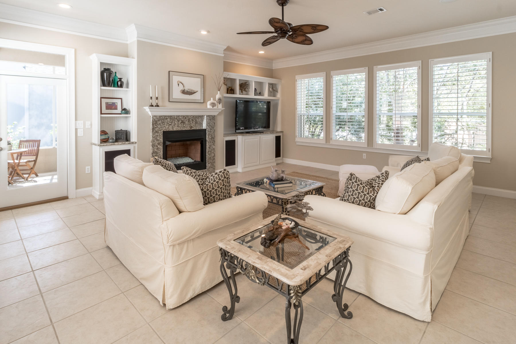 FAIRWAY VILLAS - Residential