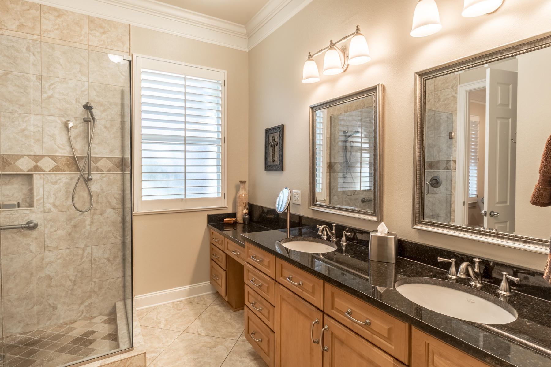 FAIRWAY VILLAS - Residential