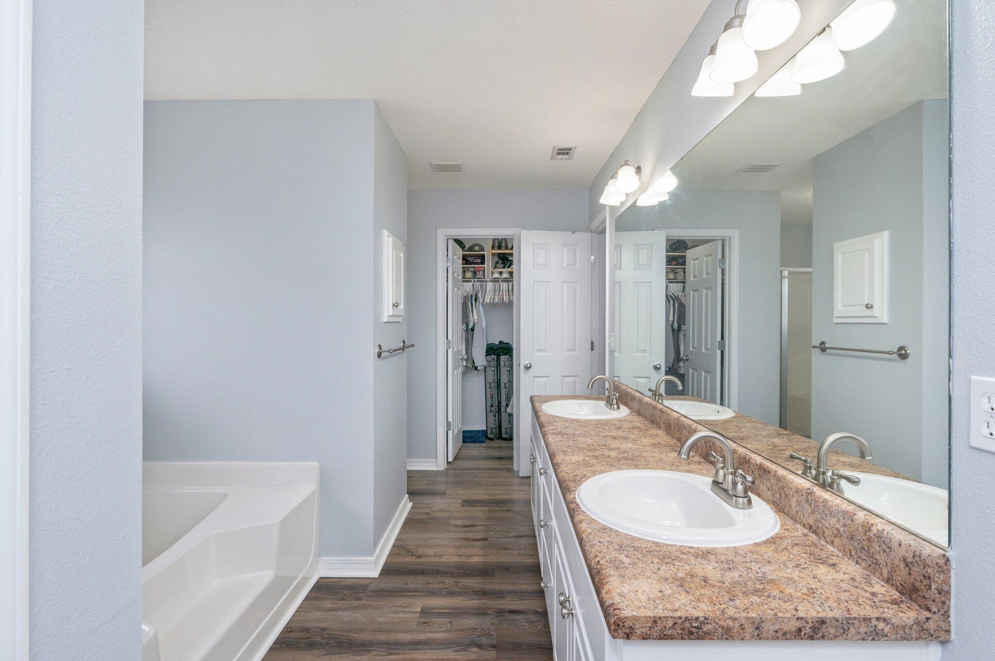 ALICIA PLACE - Residential