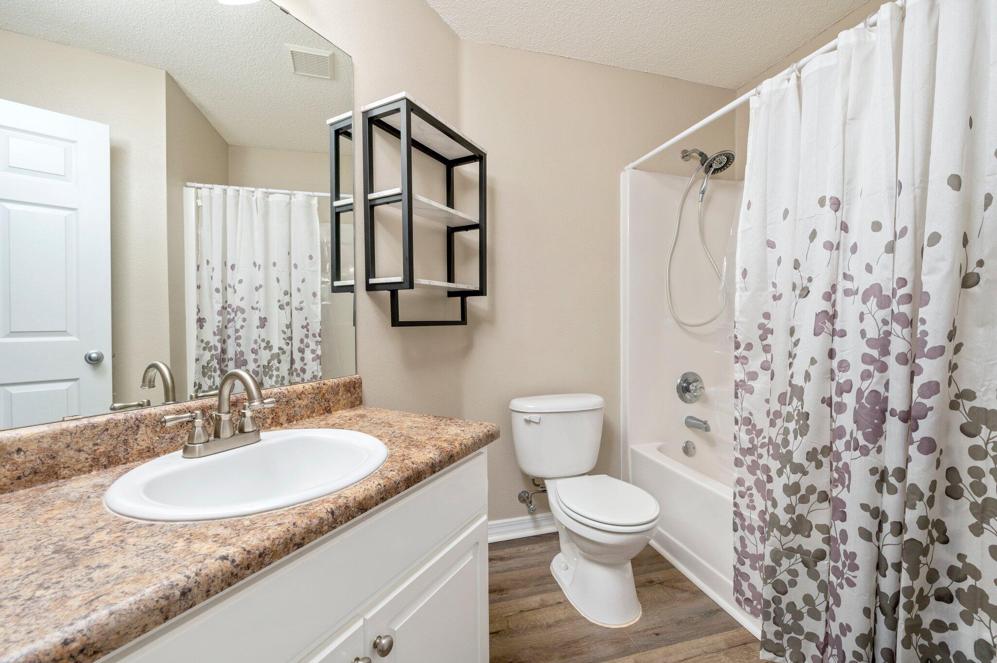 ALICIA PLACE - Residential