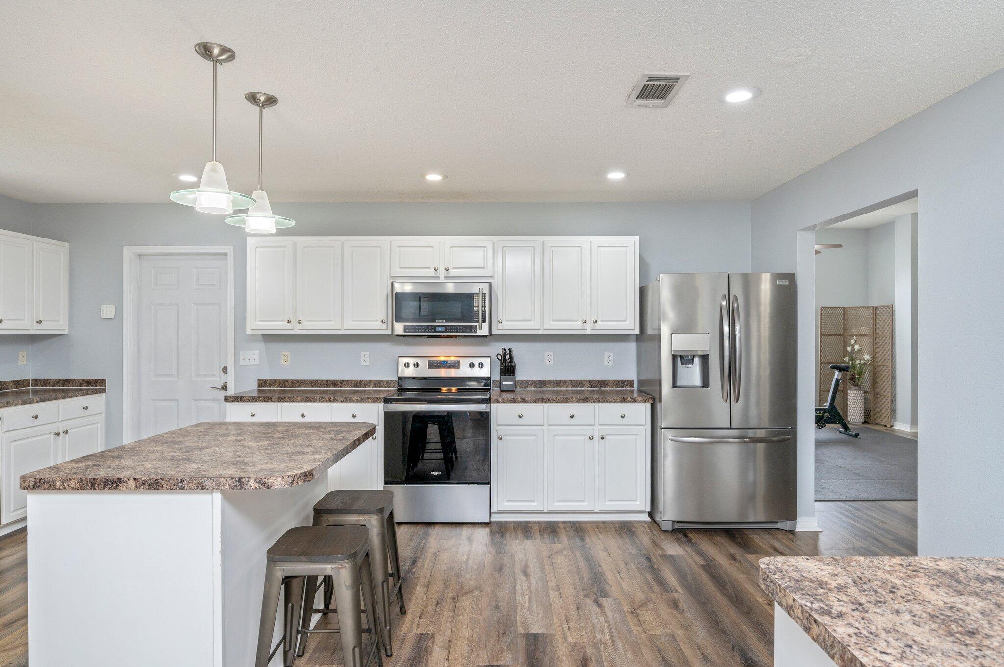 ALICIA PLACE - Residential