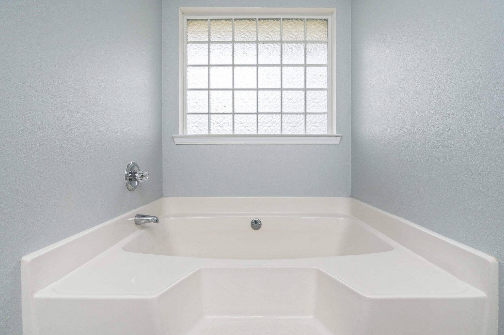 ALICIA PLACE - Residential