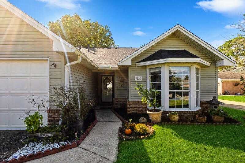 Brand-new Roof!  This home is located in Hidden Trails making it an easy commute to both Eglin AFB and Hurlburt Field.  This home features 3 bedrooms, 2 full bathrooms and a 2-car garage.  This home has updated flooring throughout.  The kitchen has newer cabinets, a brand-new refrigerator & dishwasher, and a breakfast bar.  The kitchen area leads to a spacious dining area and a bonus Florida/sitting room.  The great room has a cathedral ceiling and is centered around a brick fireplace.  The master bedroom has a cathedral ceiling as well as a large bay window.  The master bath was recently updated and has a walk-in shower.  The back yard is fenced and has patio with pergola.  A portion of the 2-car garage has been setup as workroom.  HWH 2019, HVAC 2009, Roof 2024.  Washer & Dryer Convey.