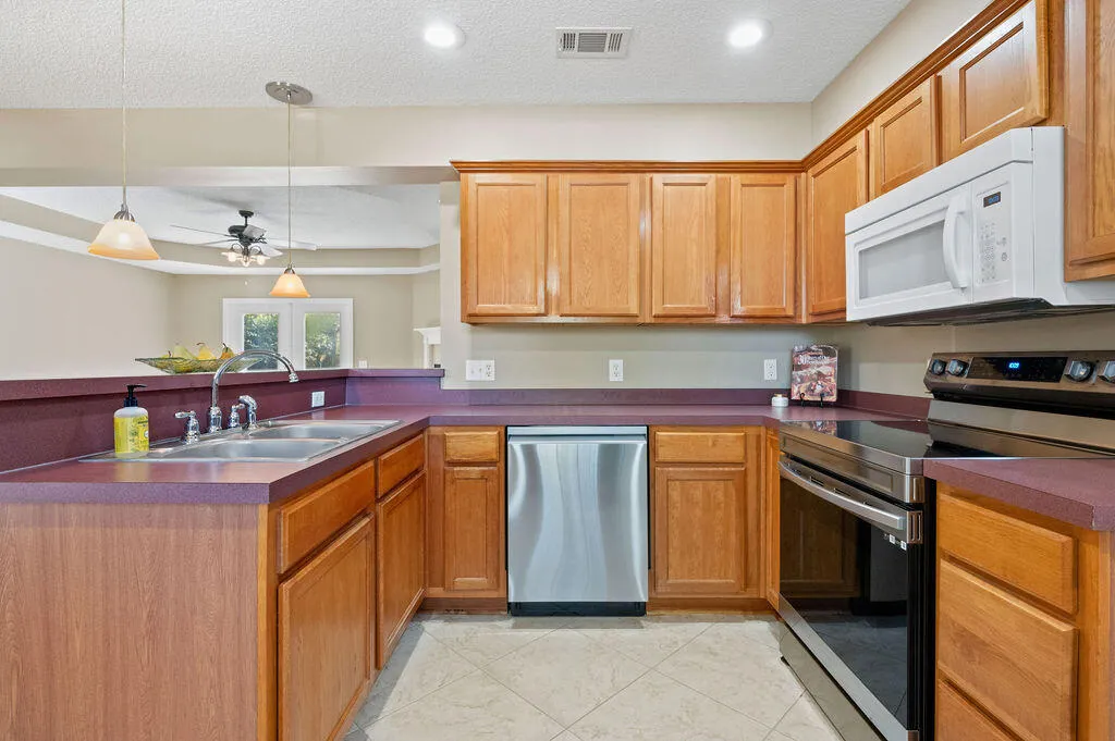 Baker, Florida 32531, United States, 3 Bedrooms Bedrooms, ,2 BathroomsBathrooms,Residential,Pending,188