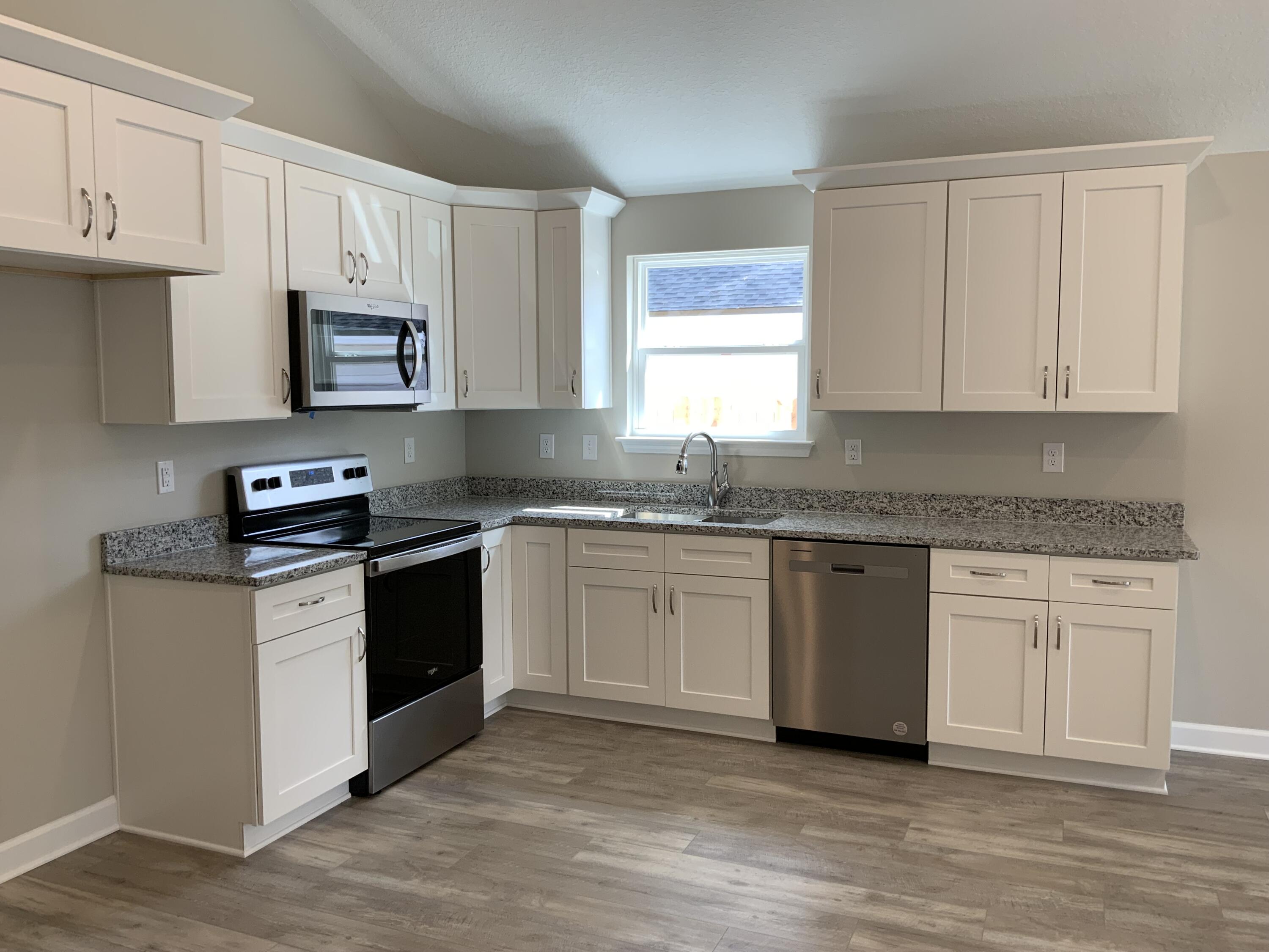 NO RECORDED SUBDIVISION - Residential