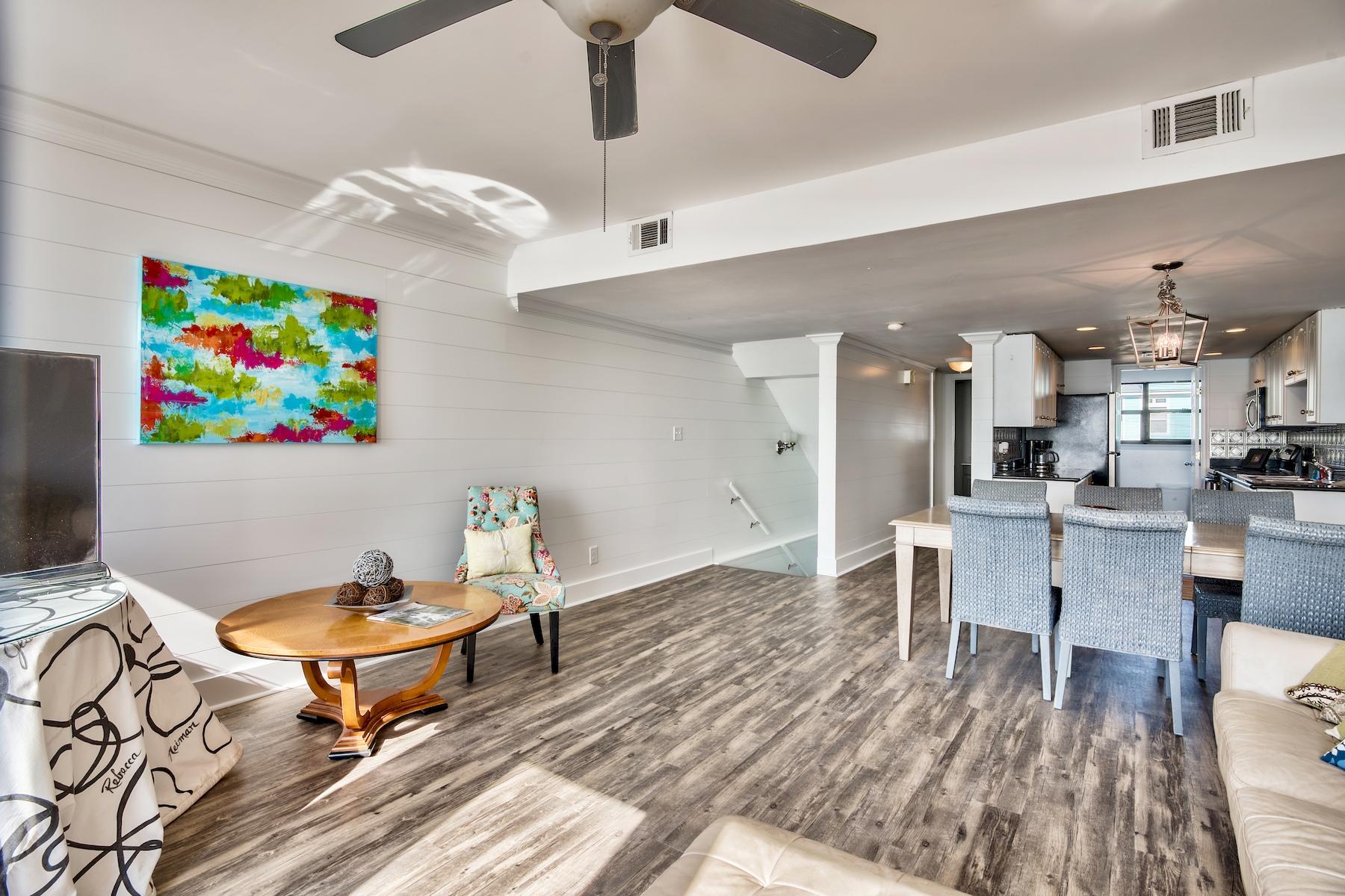 SUMMER HAVEN SOUTH T/H - Residential