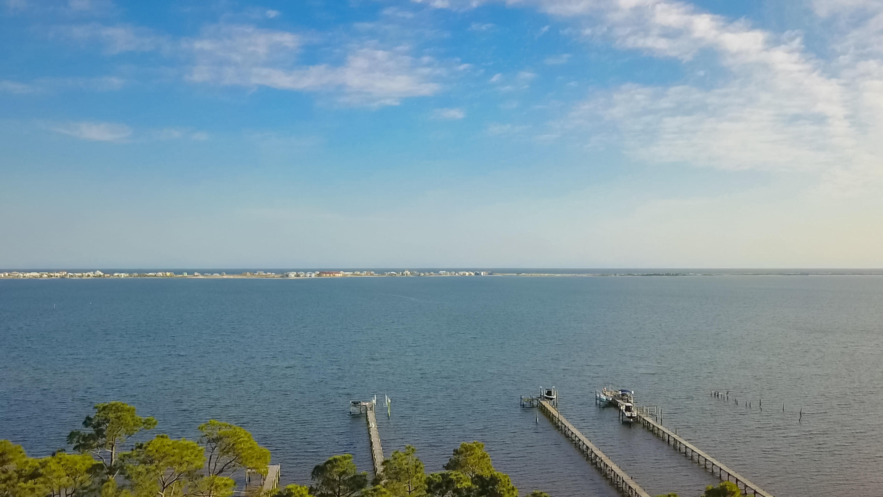 MAGNOLIA HARBOR - Residential