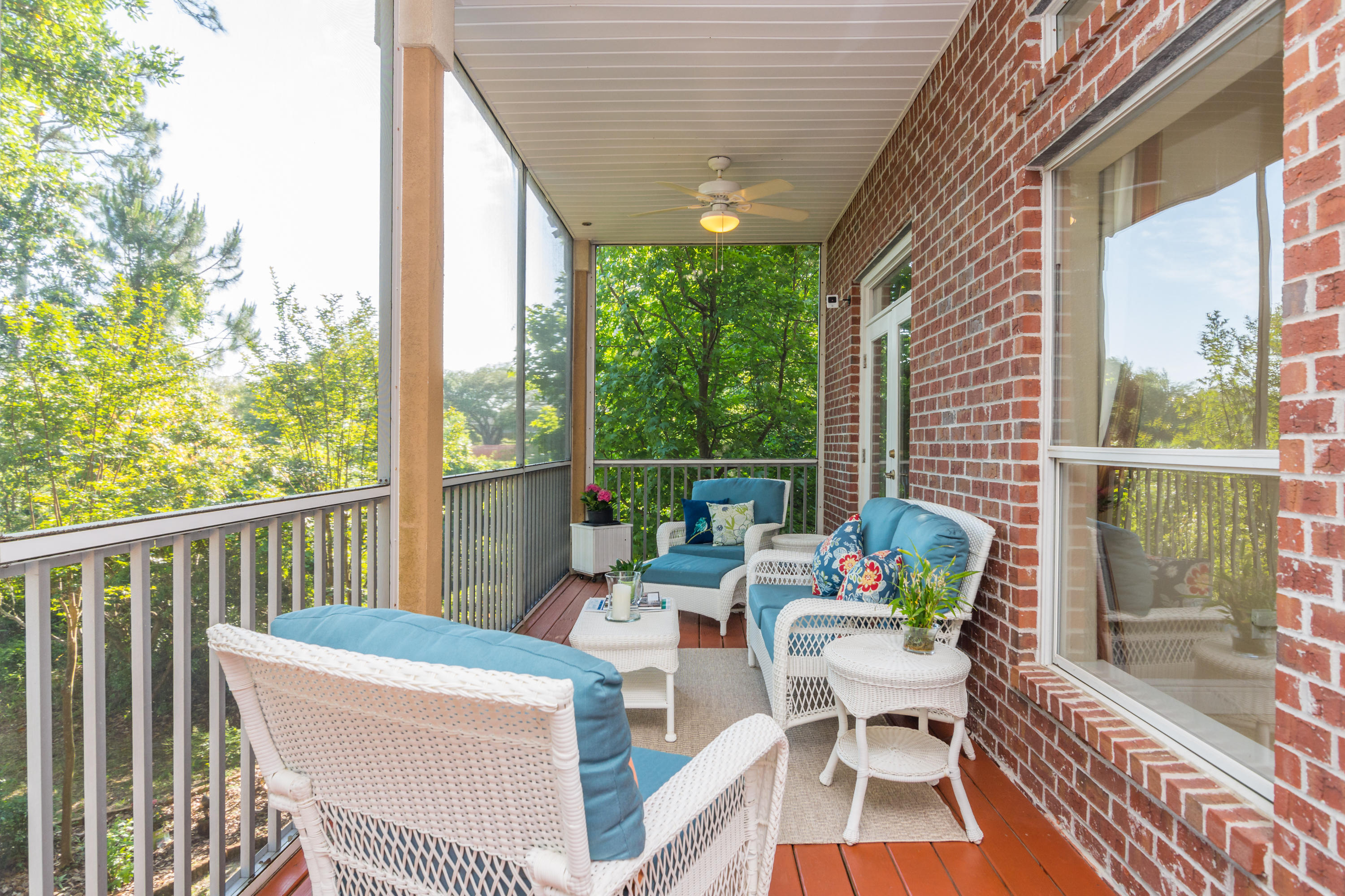 MAGNOLIA HARBOR - Residential