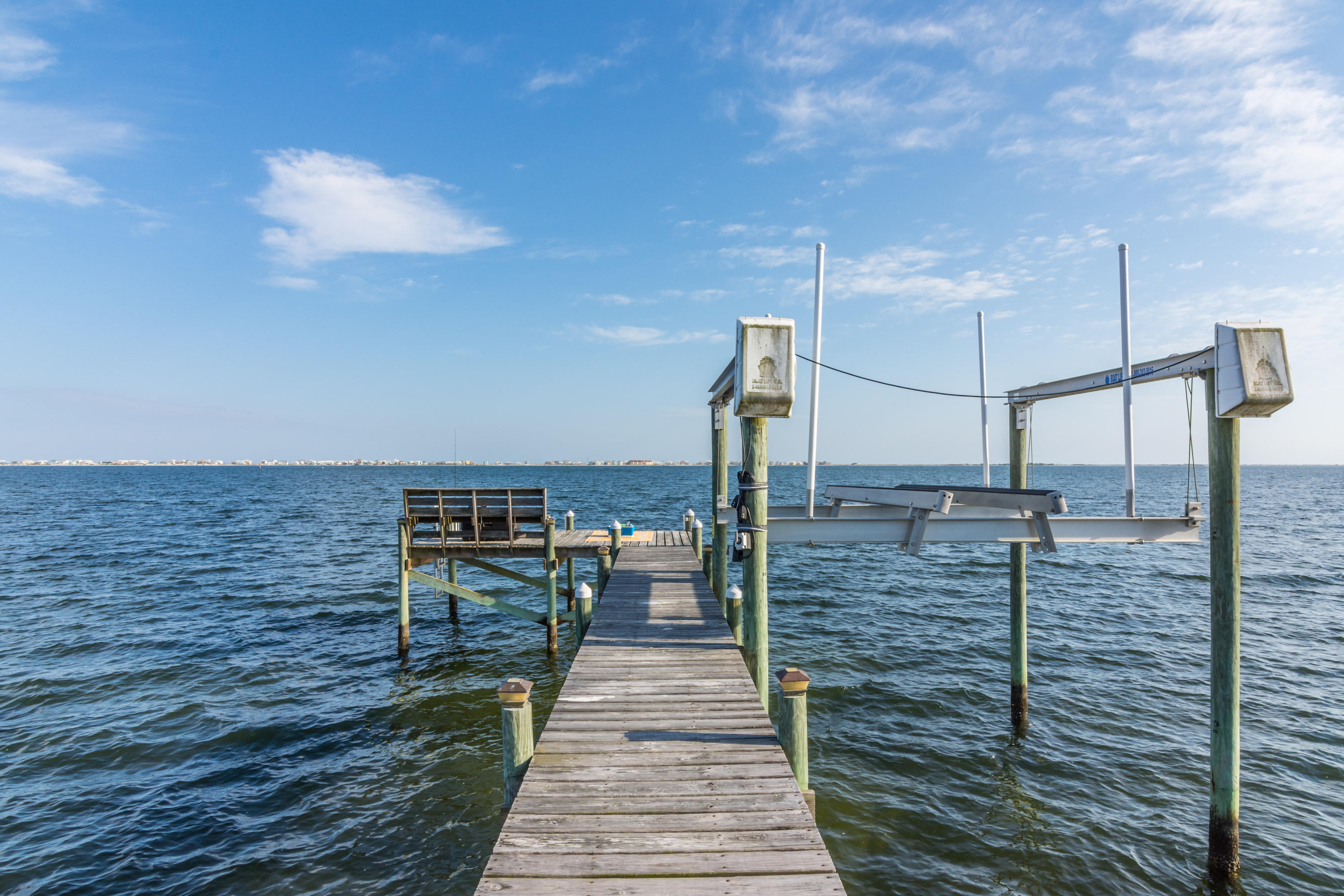 MAGNOLIA HARBOR - Residential