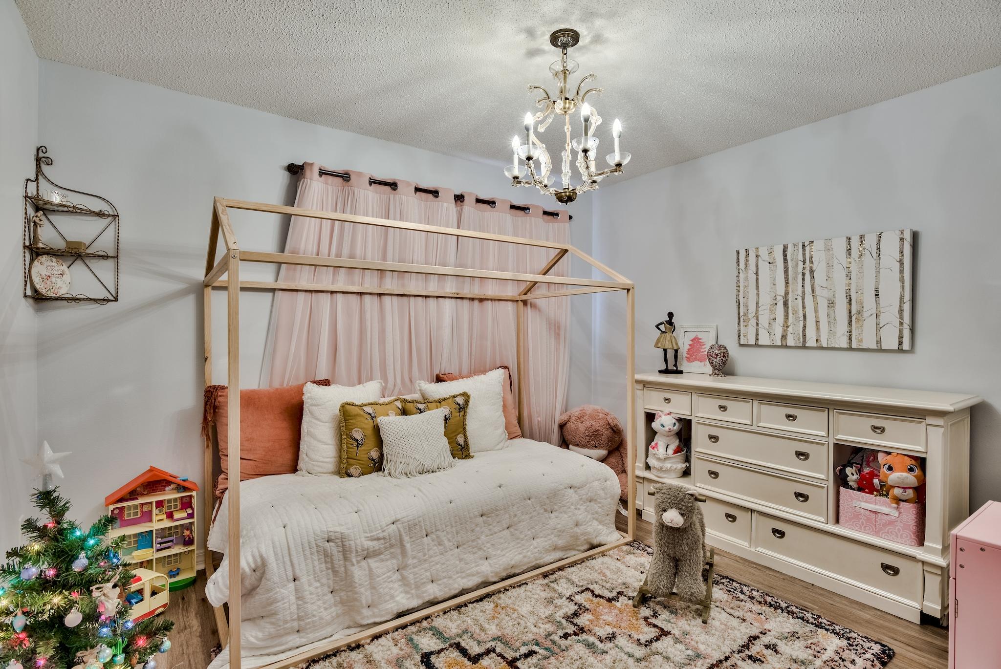 DRIFTWOOD ESTATES - Residential